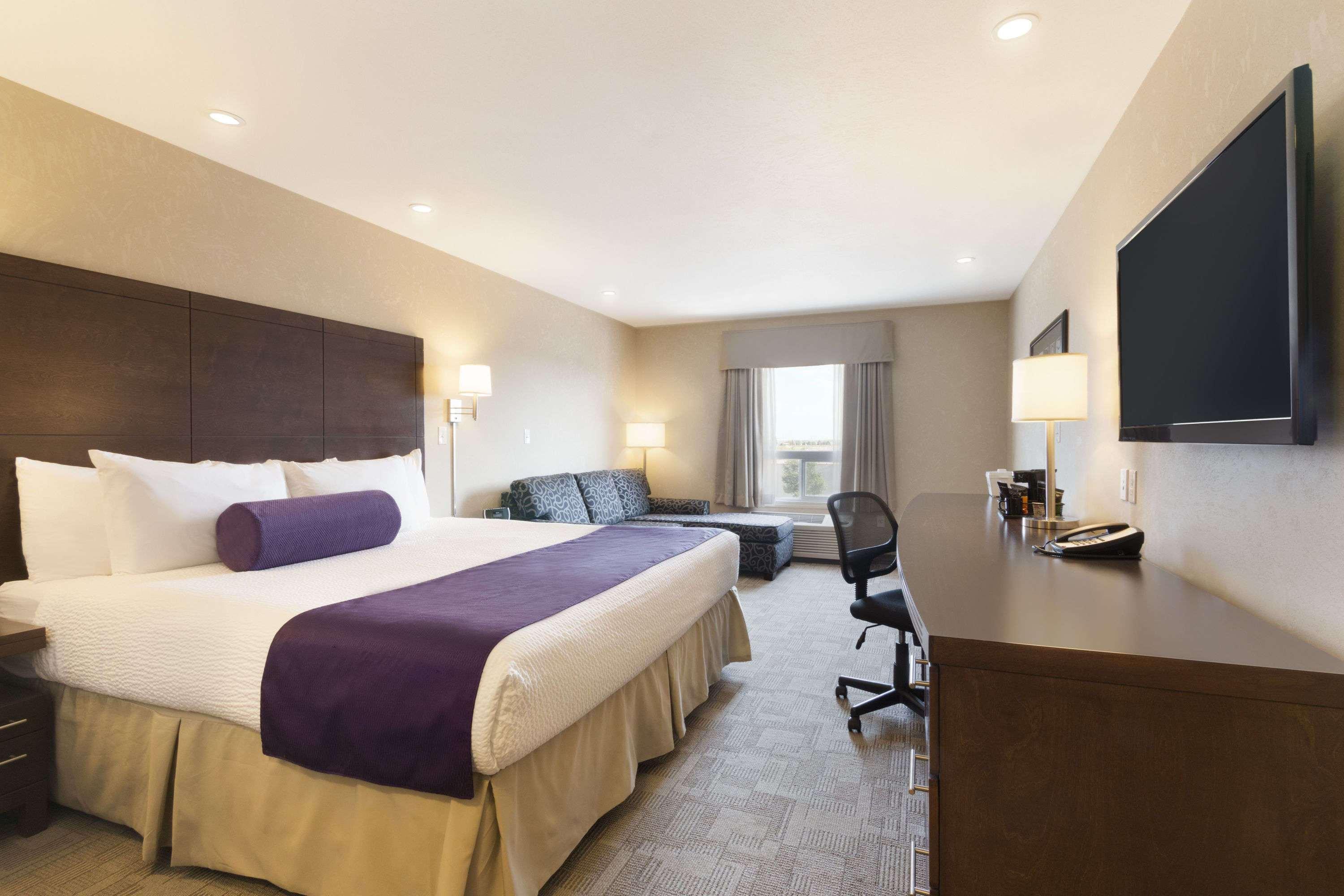 Days Inn Medicine Hat — photo 4