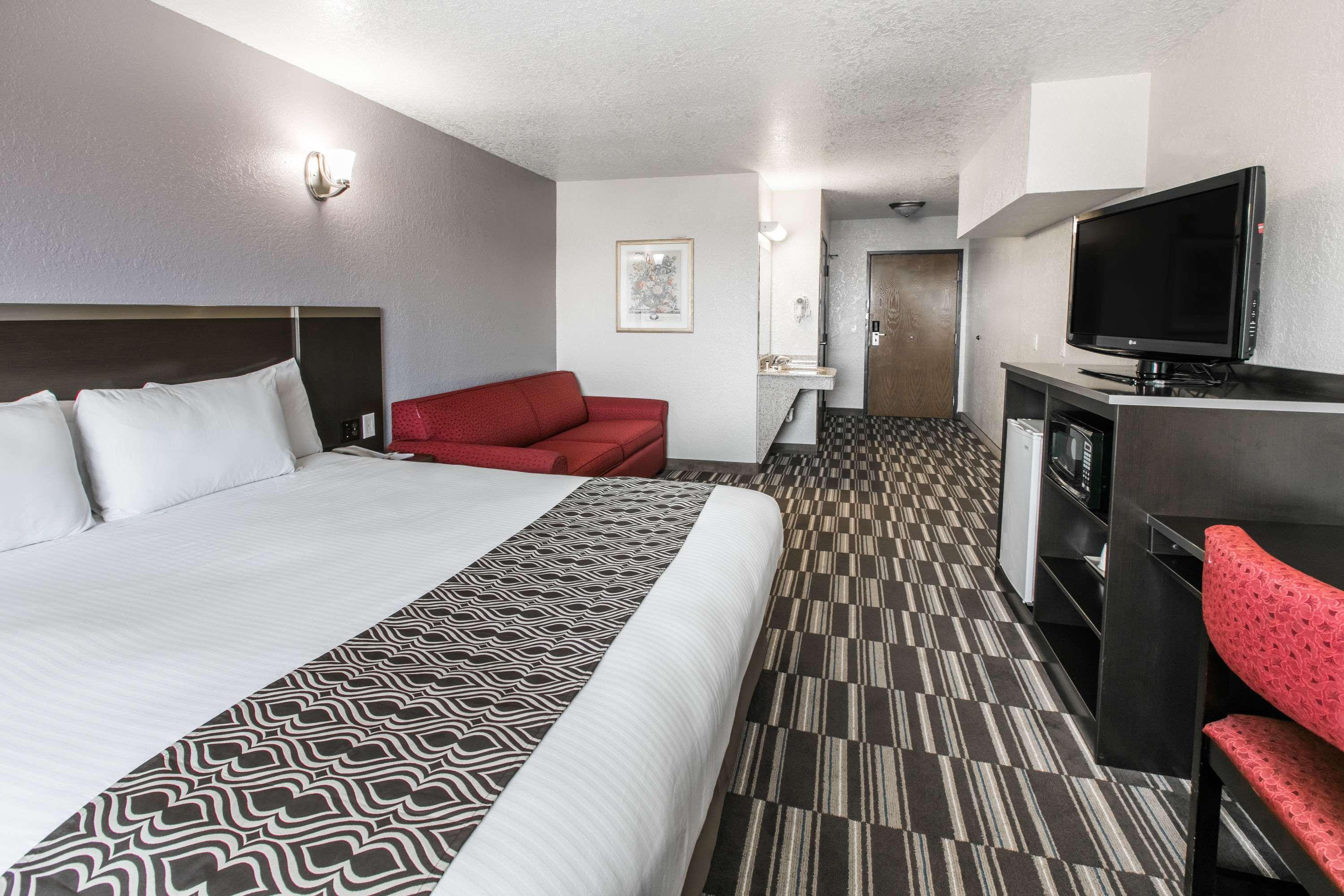 Microtel Inn & Suites by Wyndham Oklahoma City Airport — photo 5