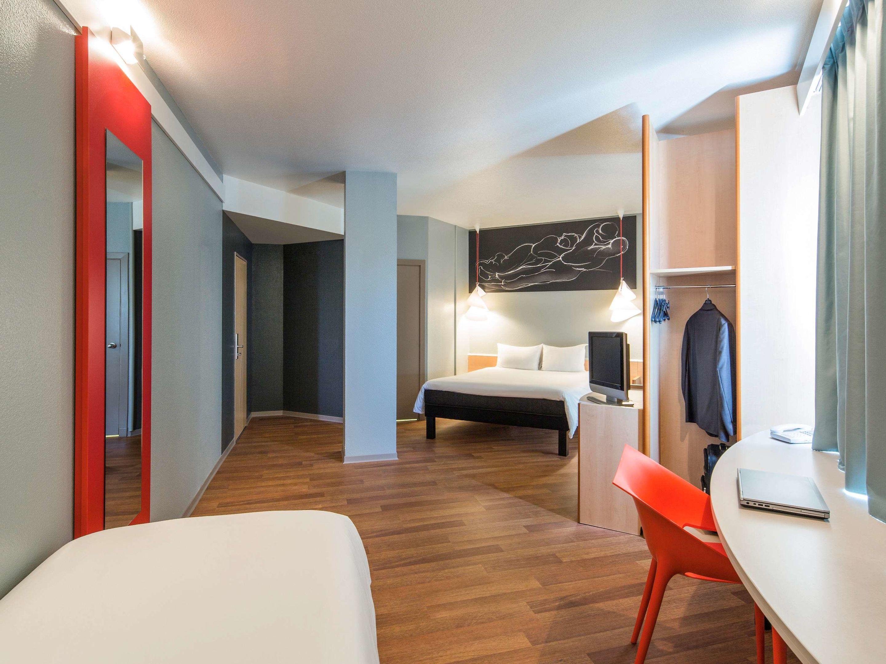 ibis Sevilla — photo 4