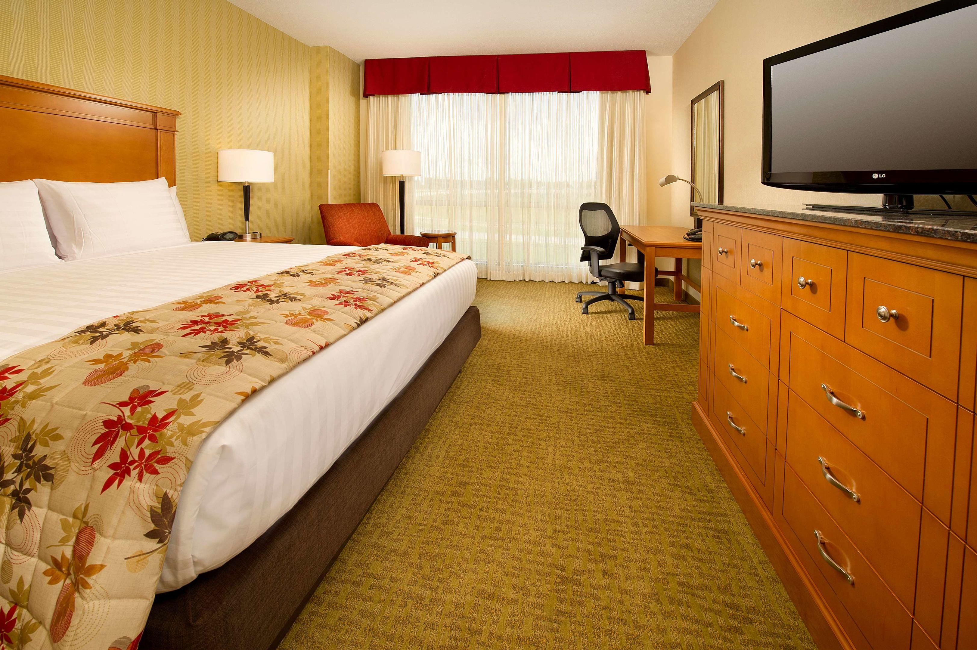 Drury Inn & Suites Orlando — photo 4