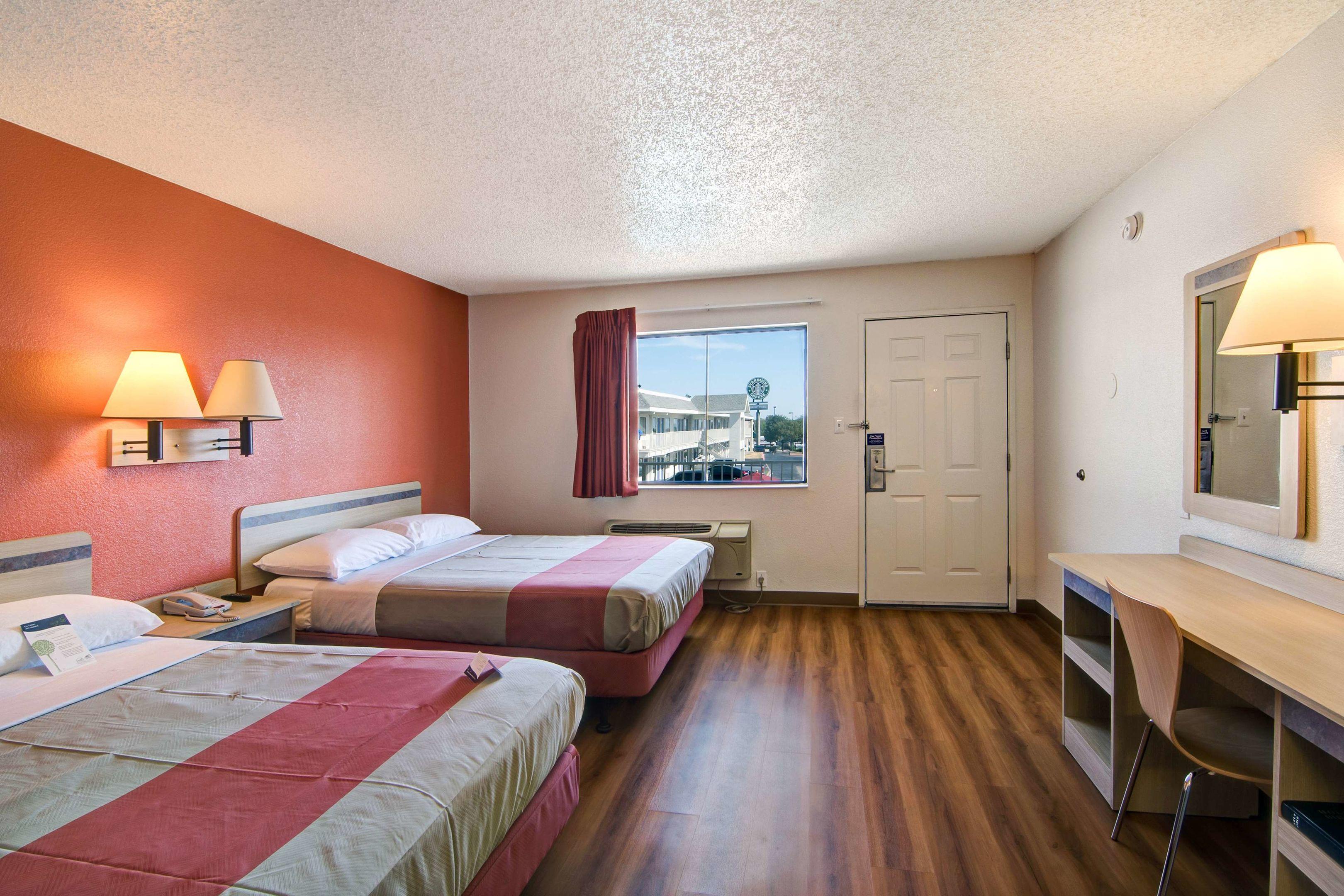 Motel 6 Dallas Euless — photo 4