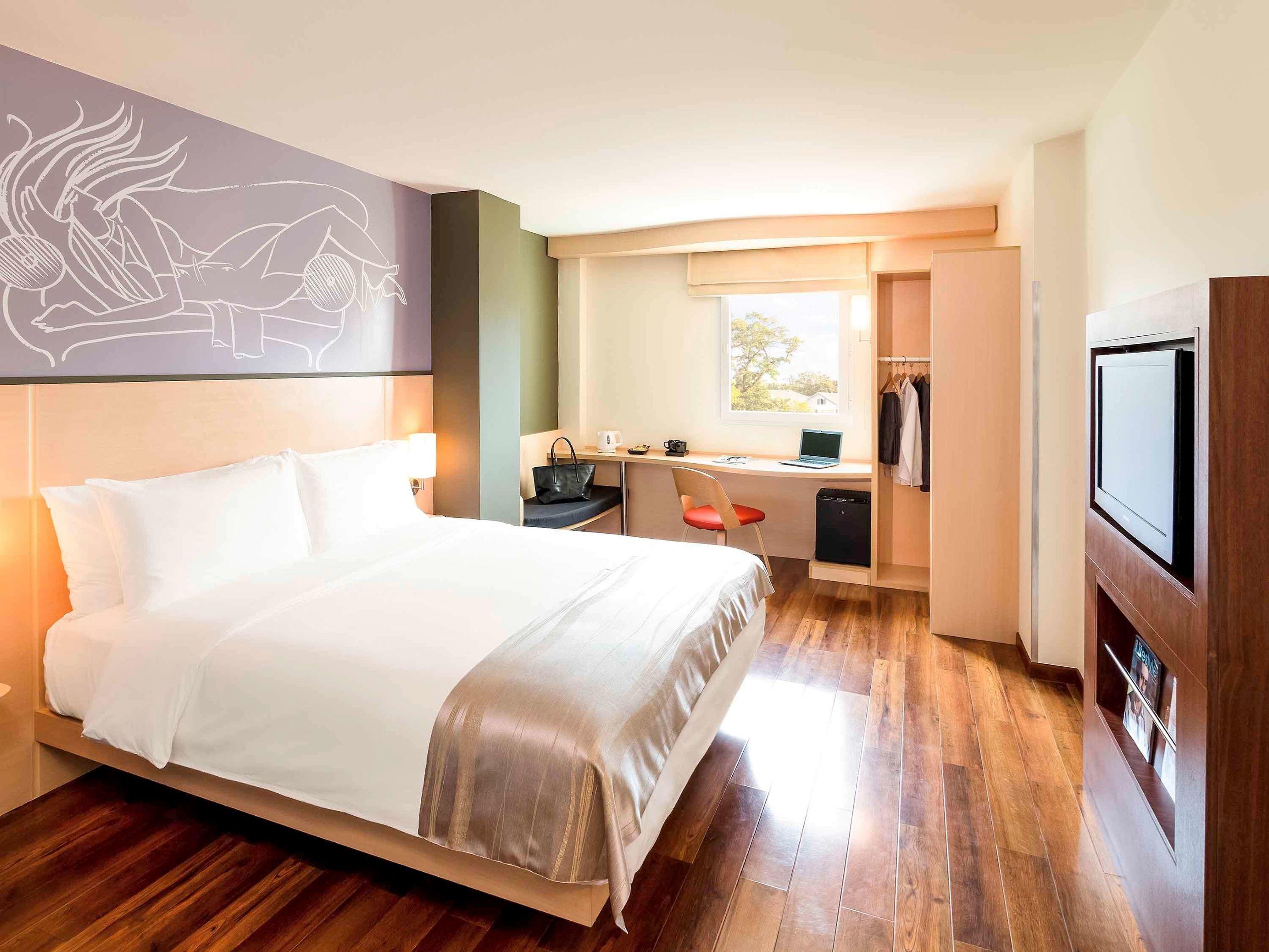ibis Vientiane Nam Phu Hotel — photo 5