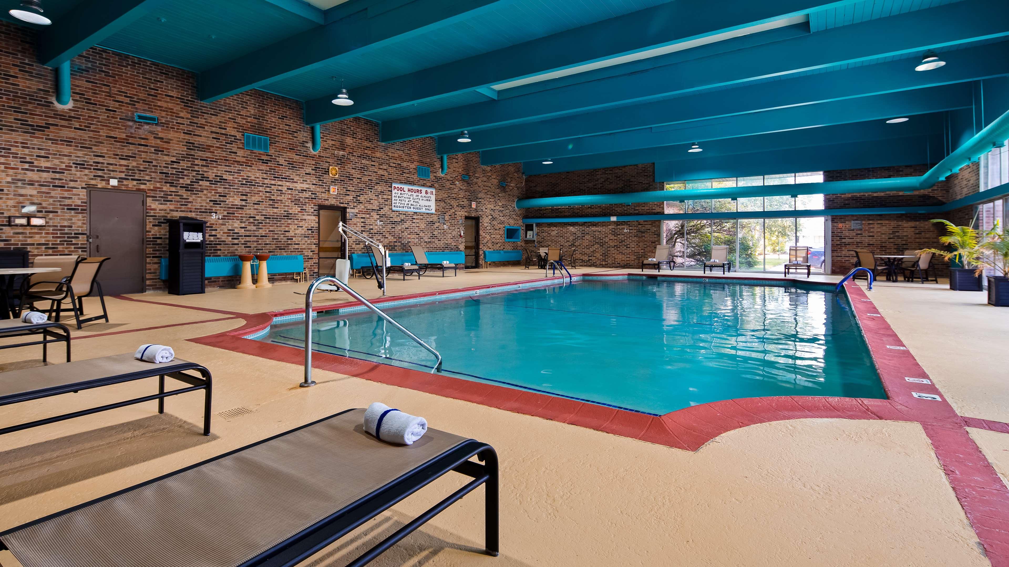 Best Western Woodhaven Inn — photo 5