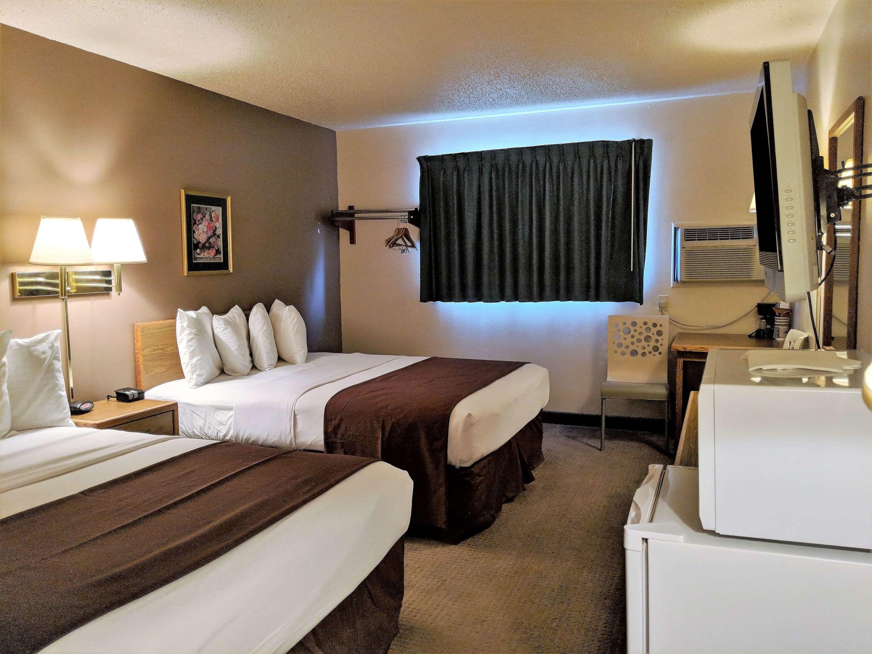 Americas Best Value Inn-Torrington — photo 3