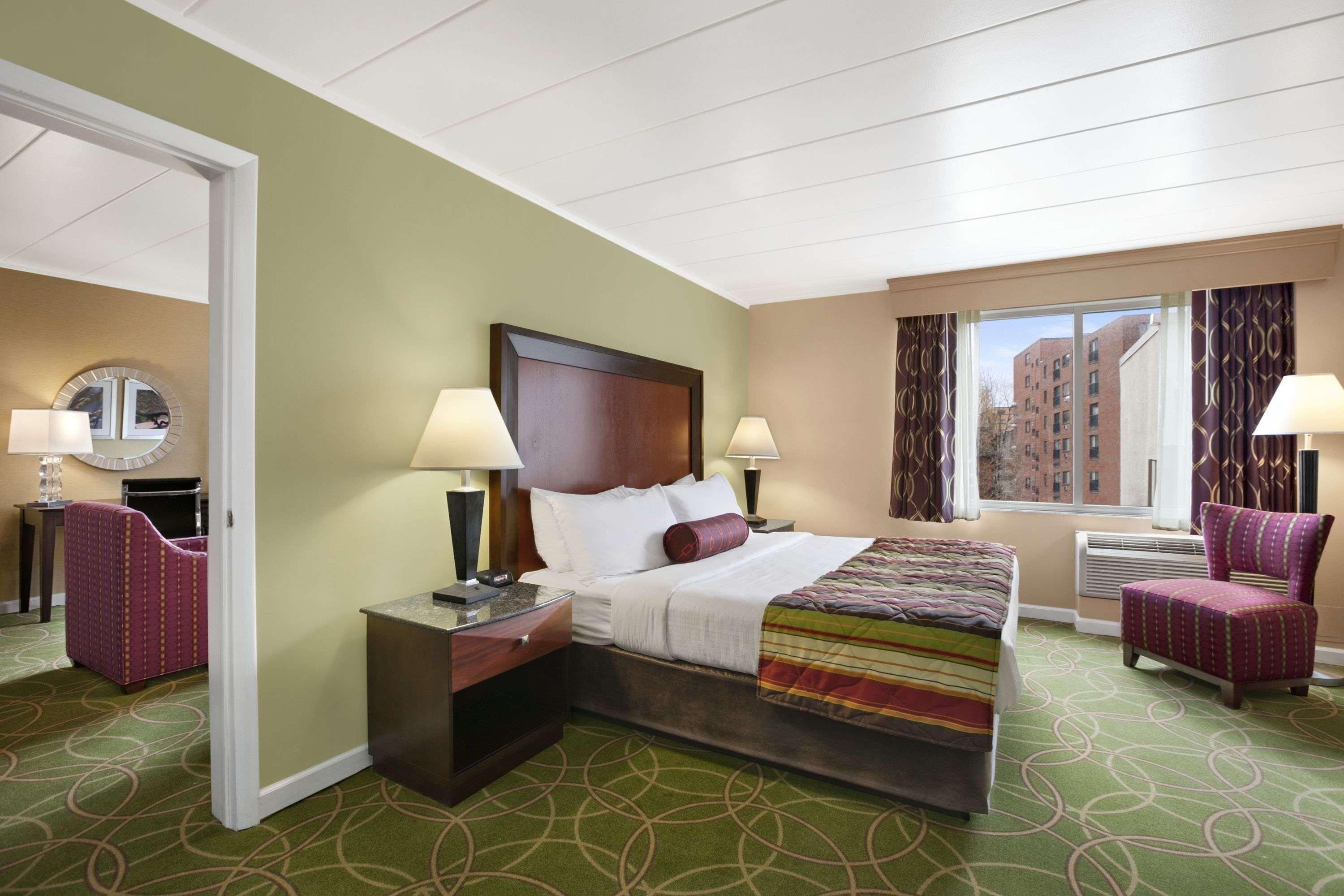 Days Inn Penn State — photo 4