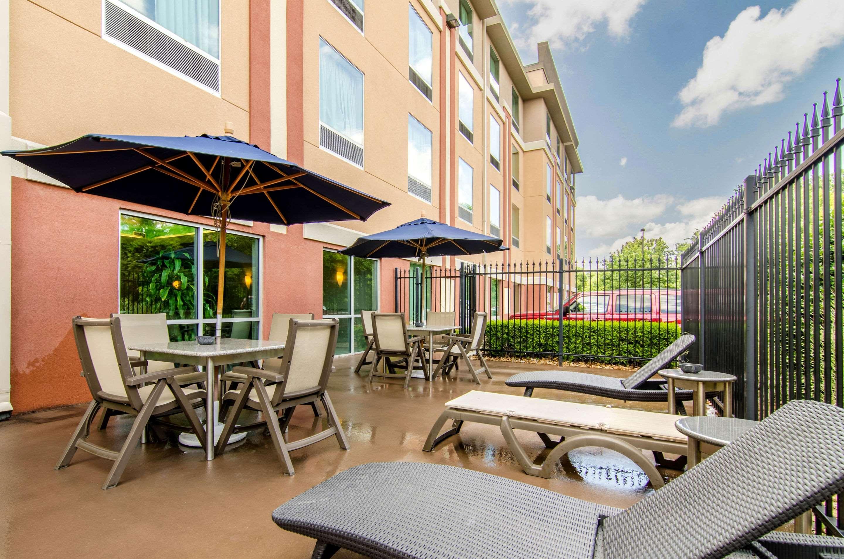 Comfort Suites Bentonville — photo 5