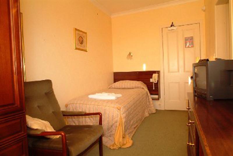 Orwell Lodge — photo 4