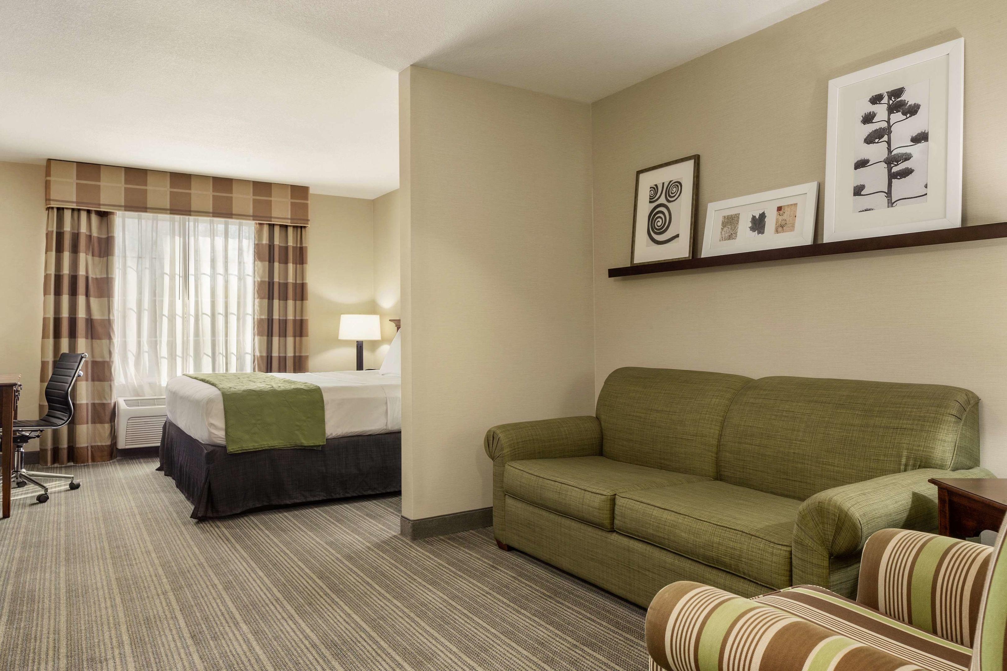 Country Inn & Suites by Radisson, Lima, OH — photo 5