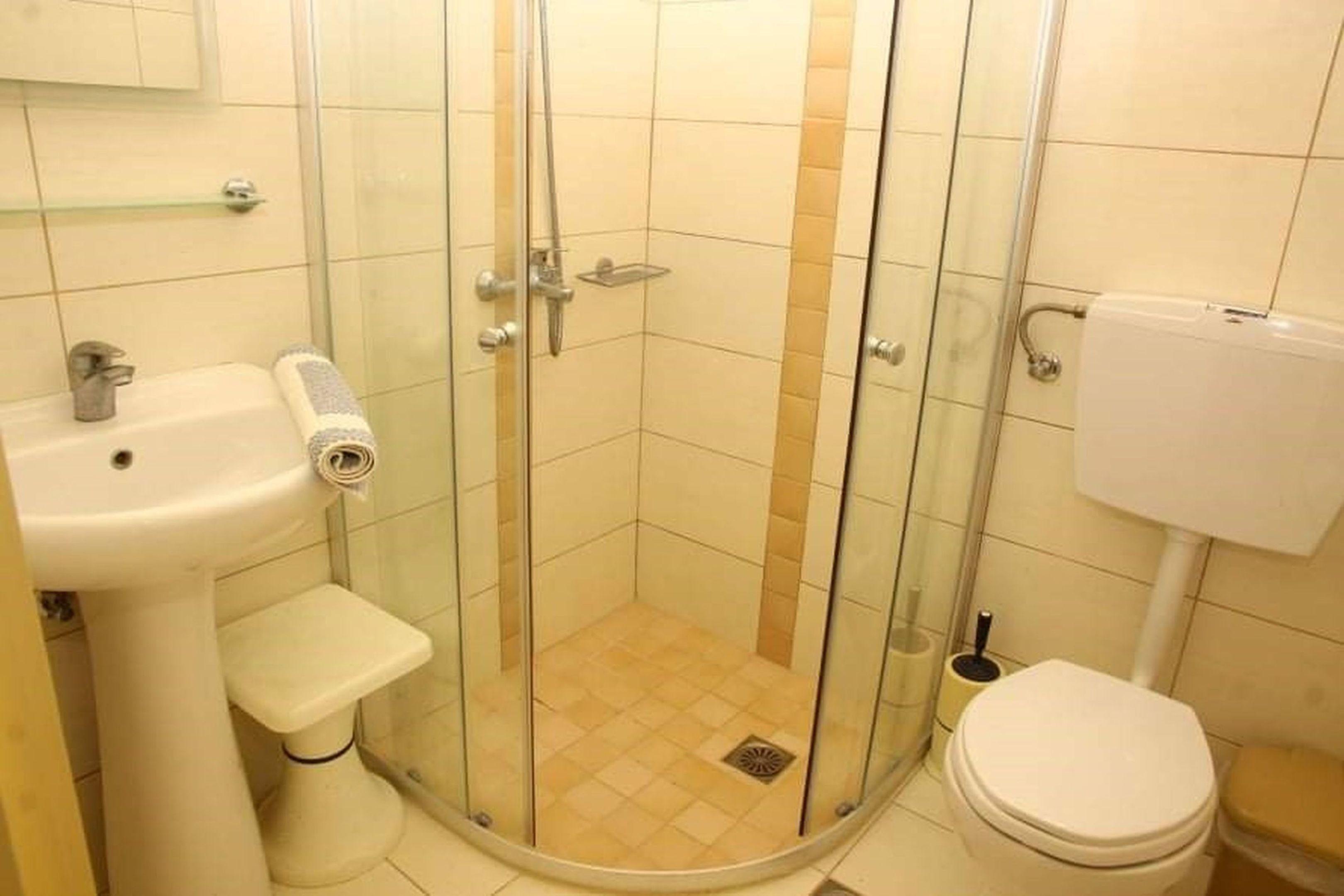 Bella Vista Apartments — photo 4