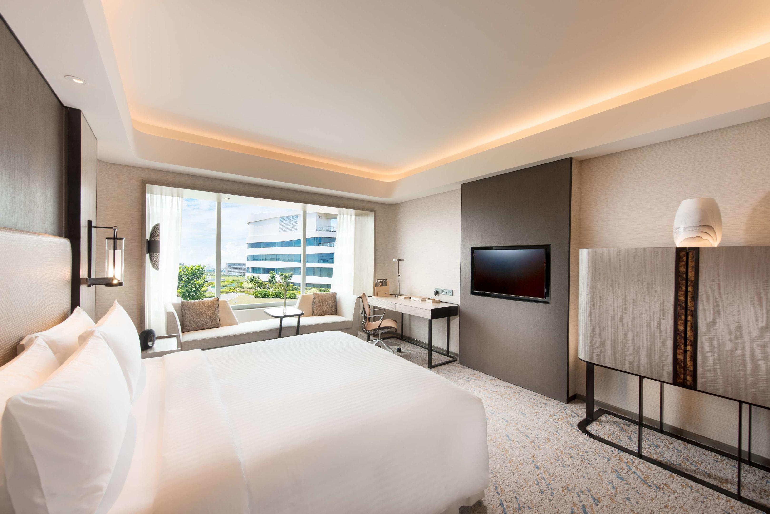Conrad Manila — photo 4