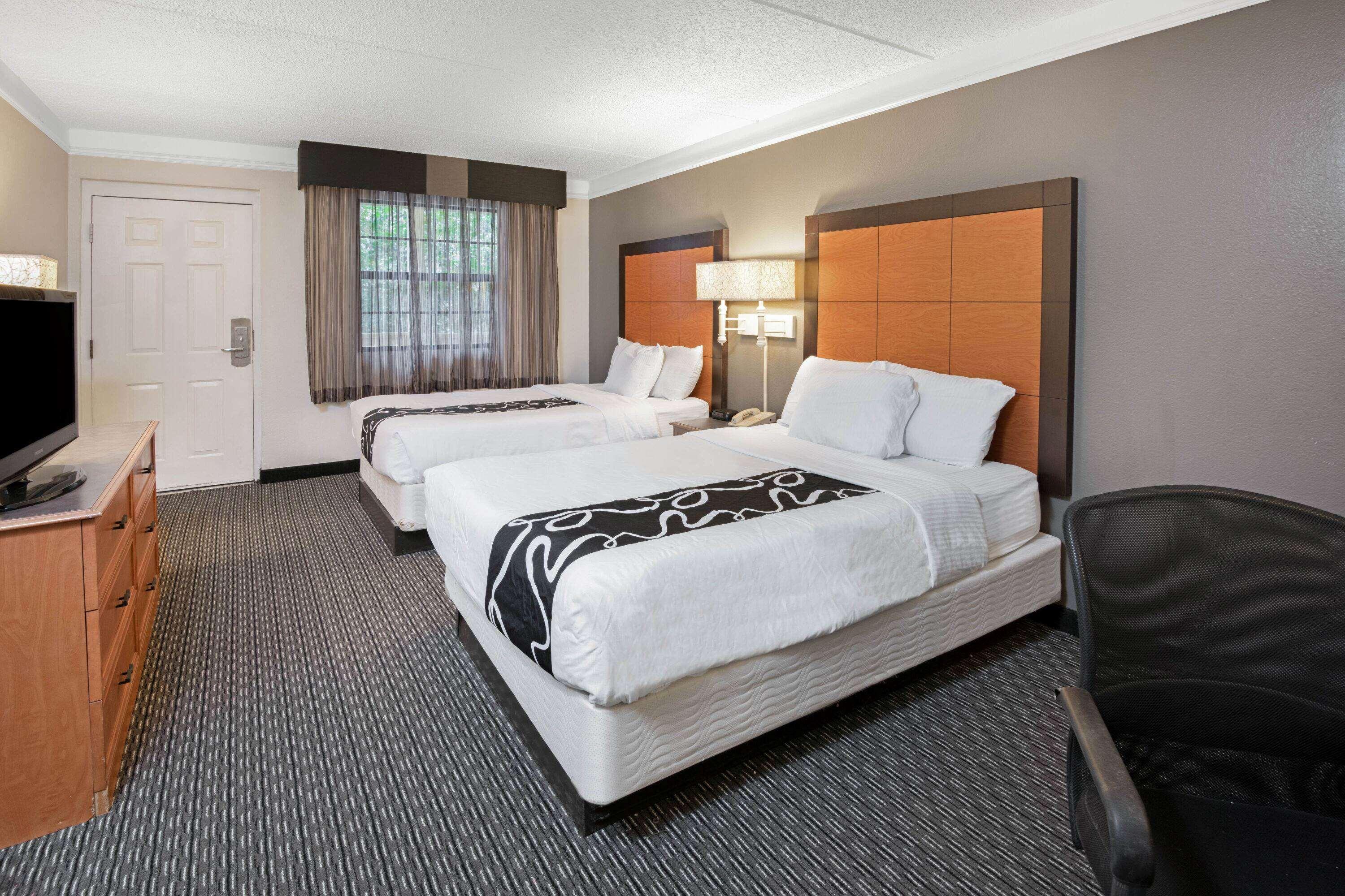 La Quinta Inn by Wyndham San Antonio I-35 N at Toepperwein — photo 5