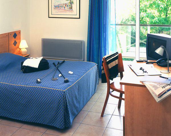 Zenitude Hotel Residences Divonne-les-Bains - L'Orée du Parc — photo 4