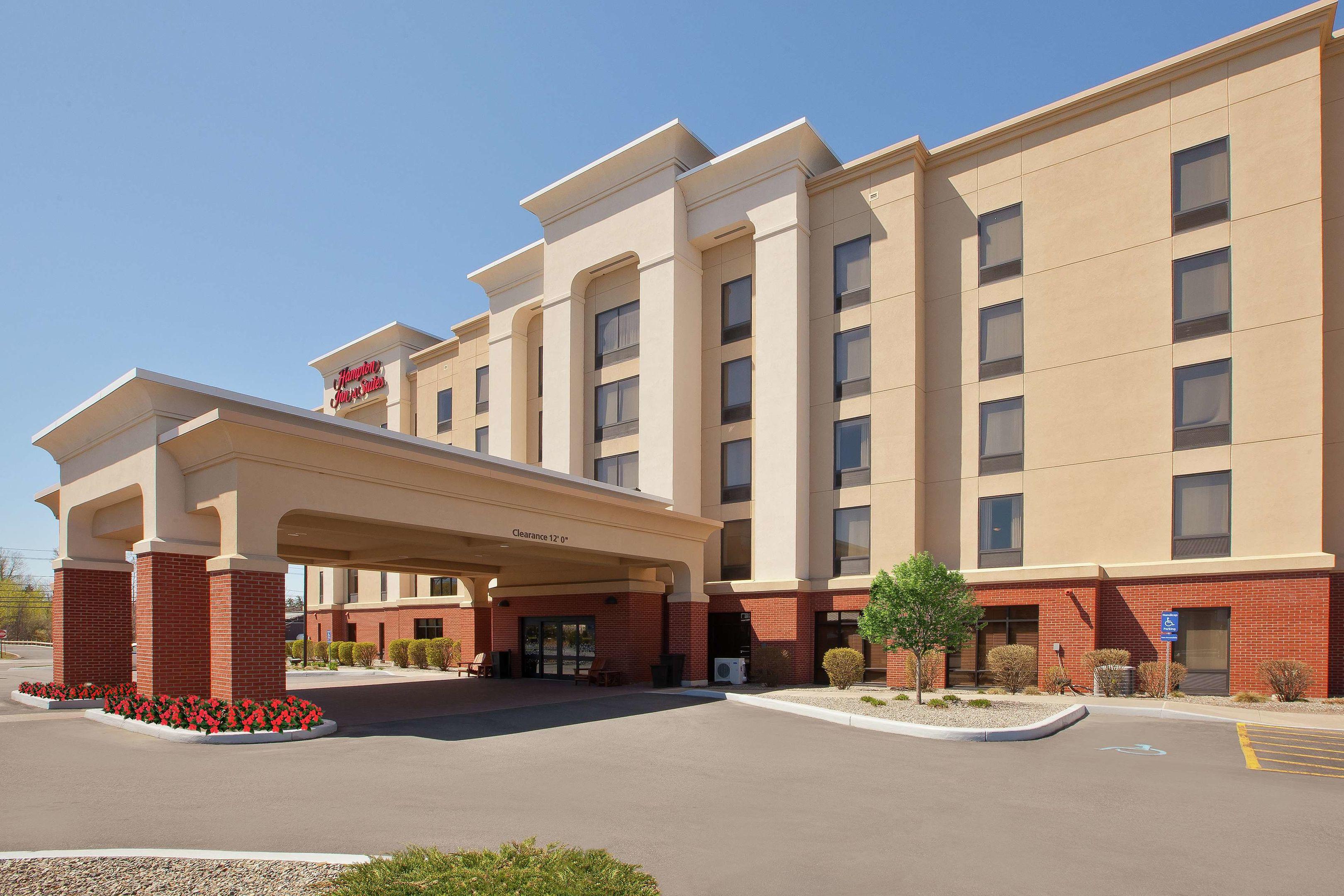Hampton Inn & Suites Plattsburgh — photo 3