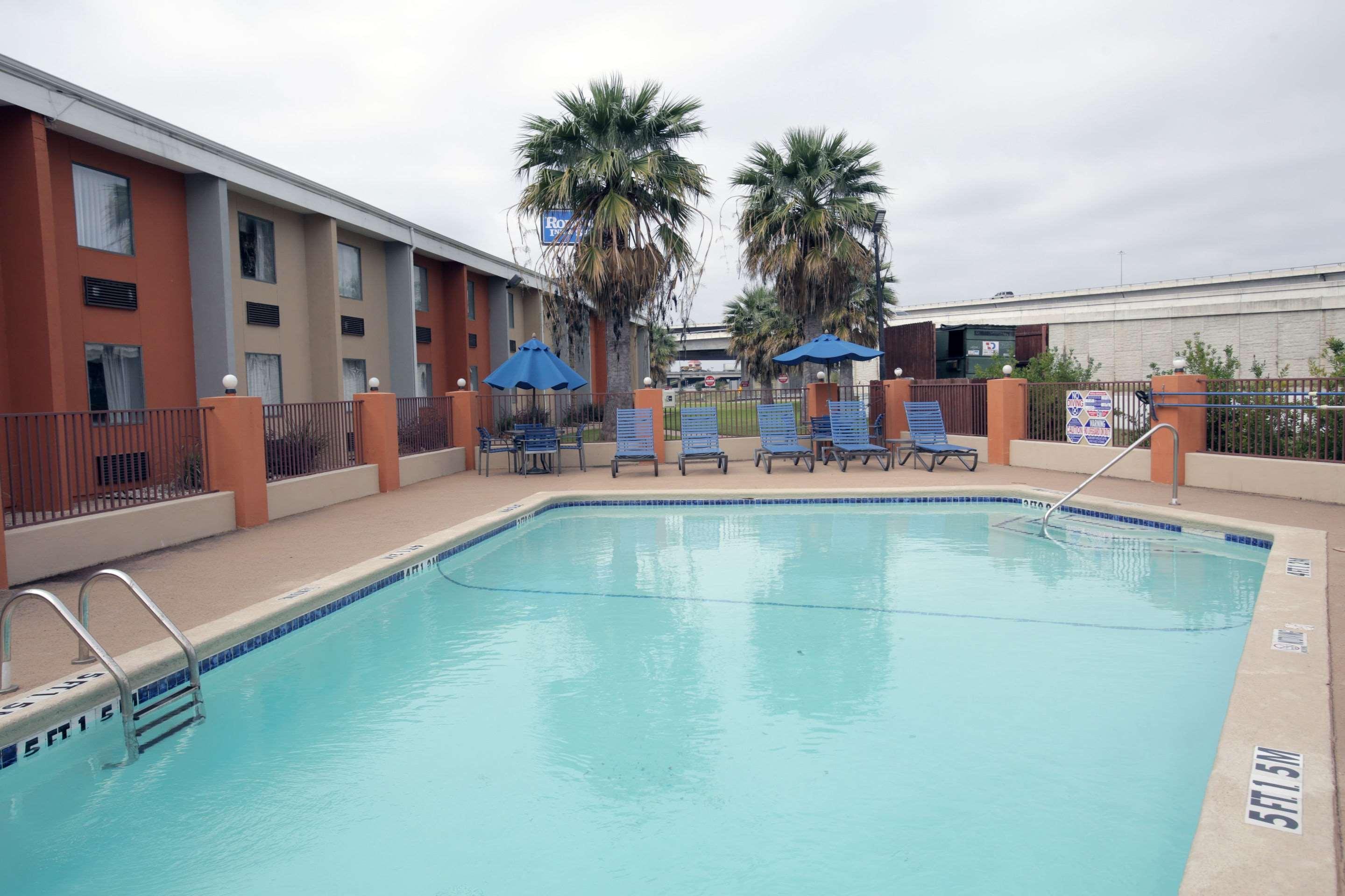 Rodeway Inn & Suites Austin — photo 5