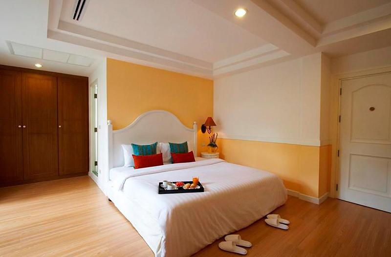 Salil Soi 8 — photo 4