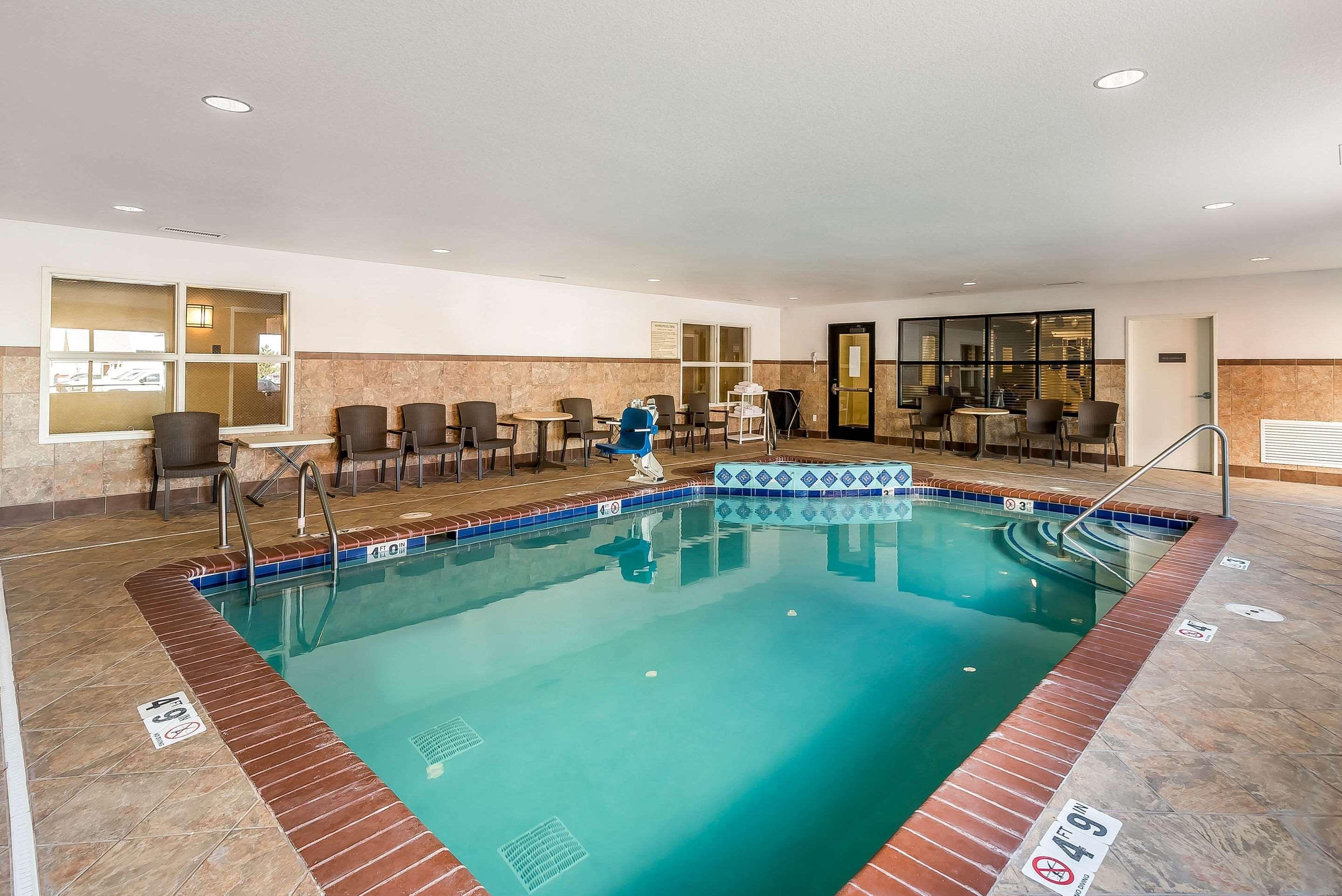 Comfort Suites Longmont — photo 4