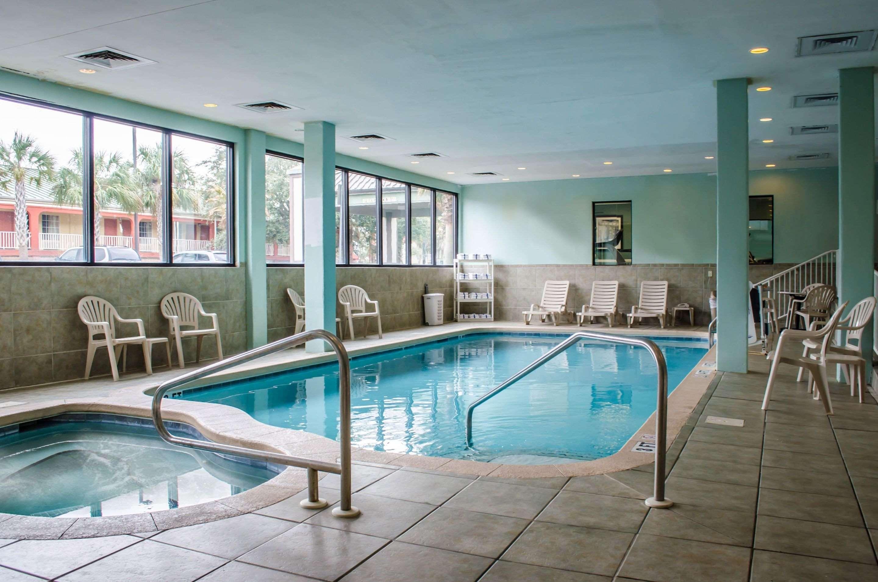 Comfort Inn & Suites Fort Walton Beach — photo 4