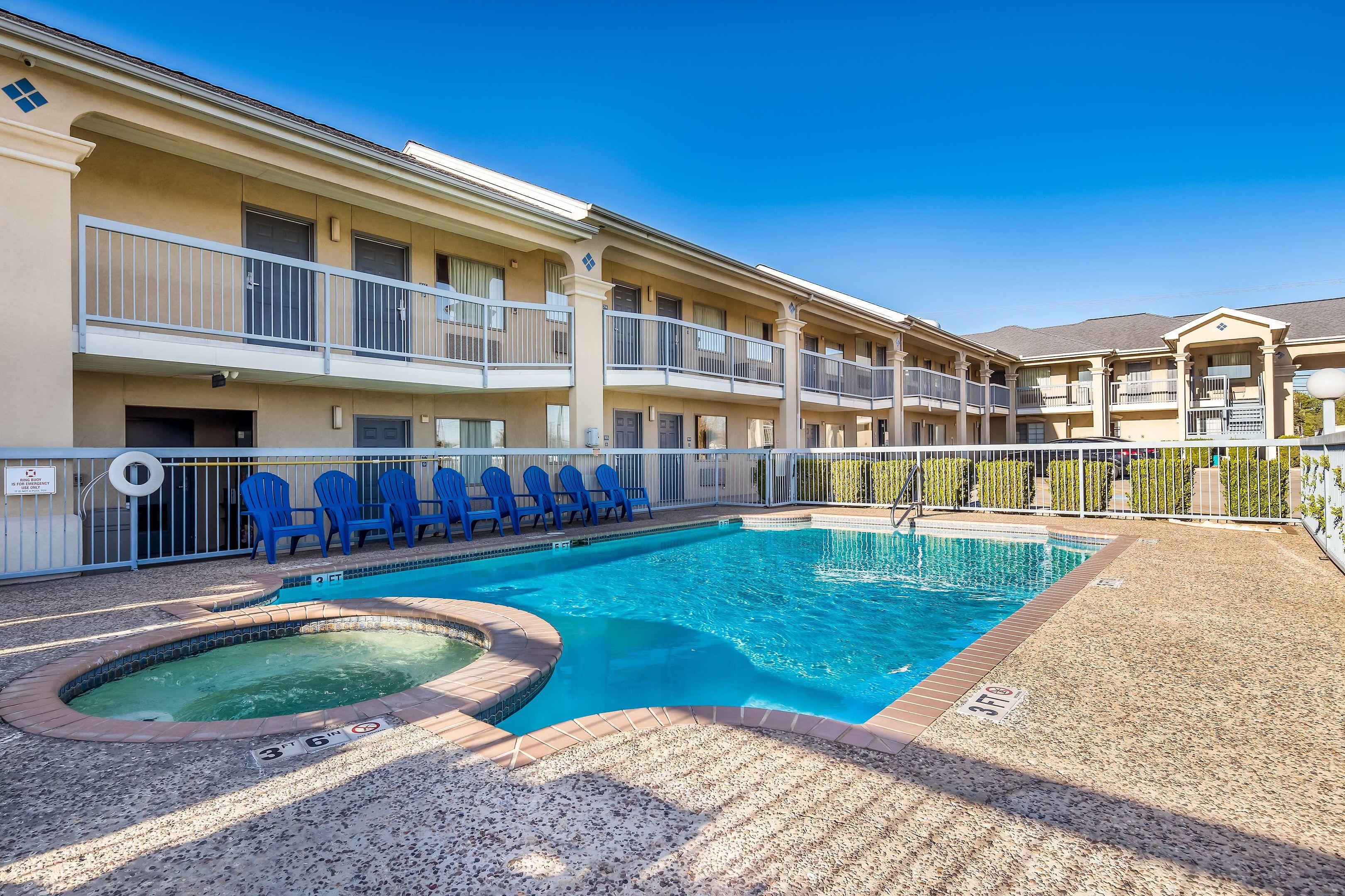 Americas Best Value Inn New Braunfels / San Antonio — photo 3