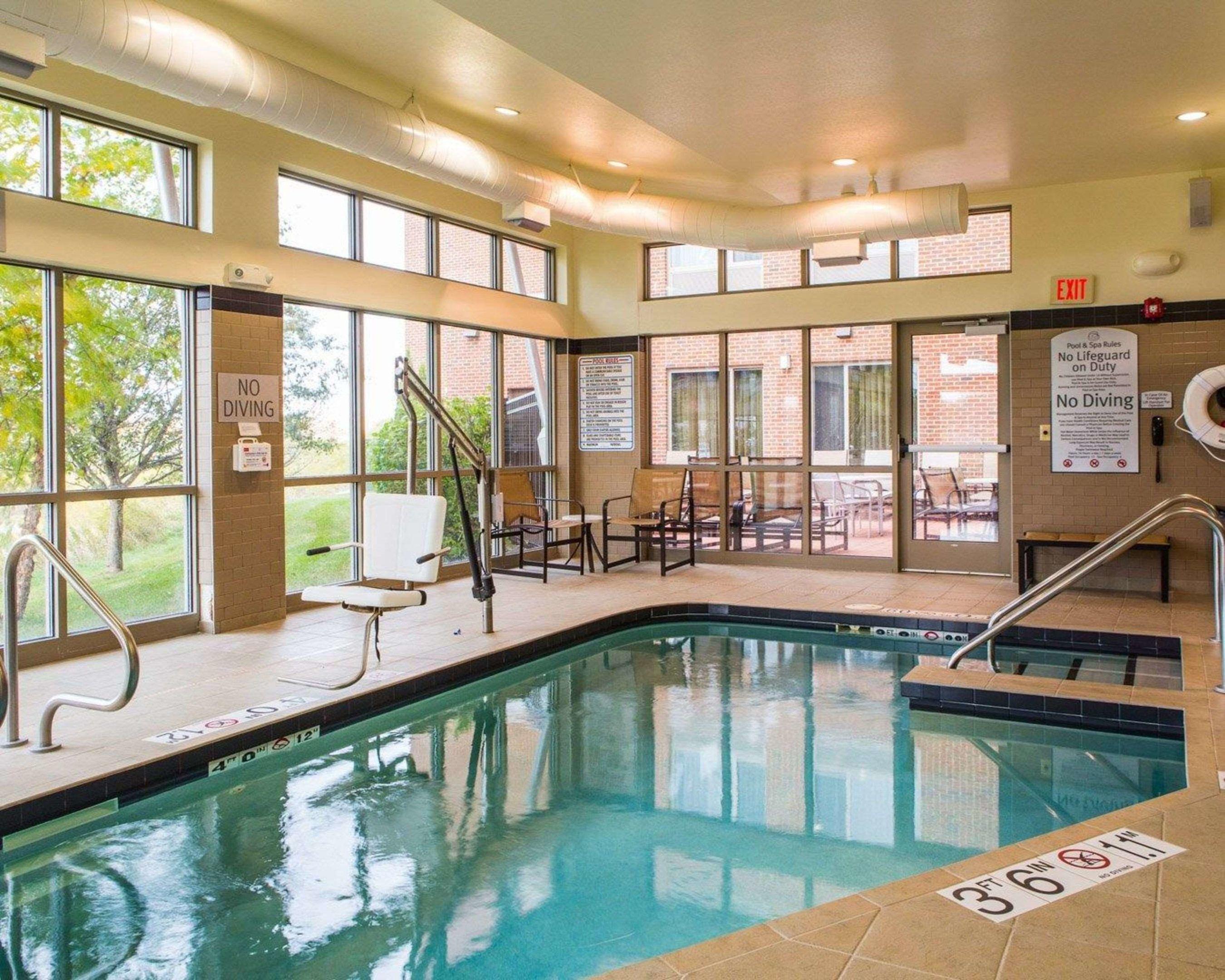 Cambria Hotel & Suites — photo 4