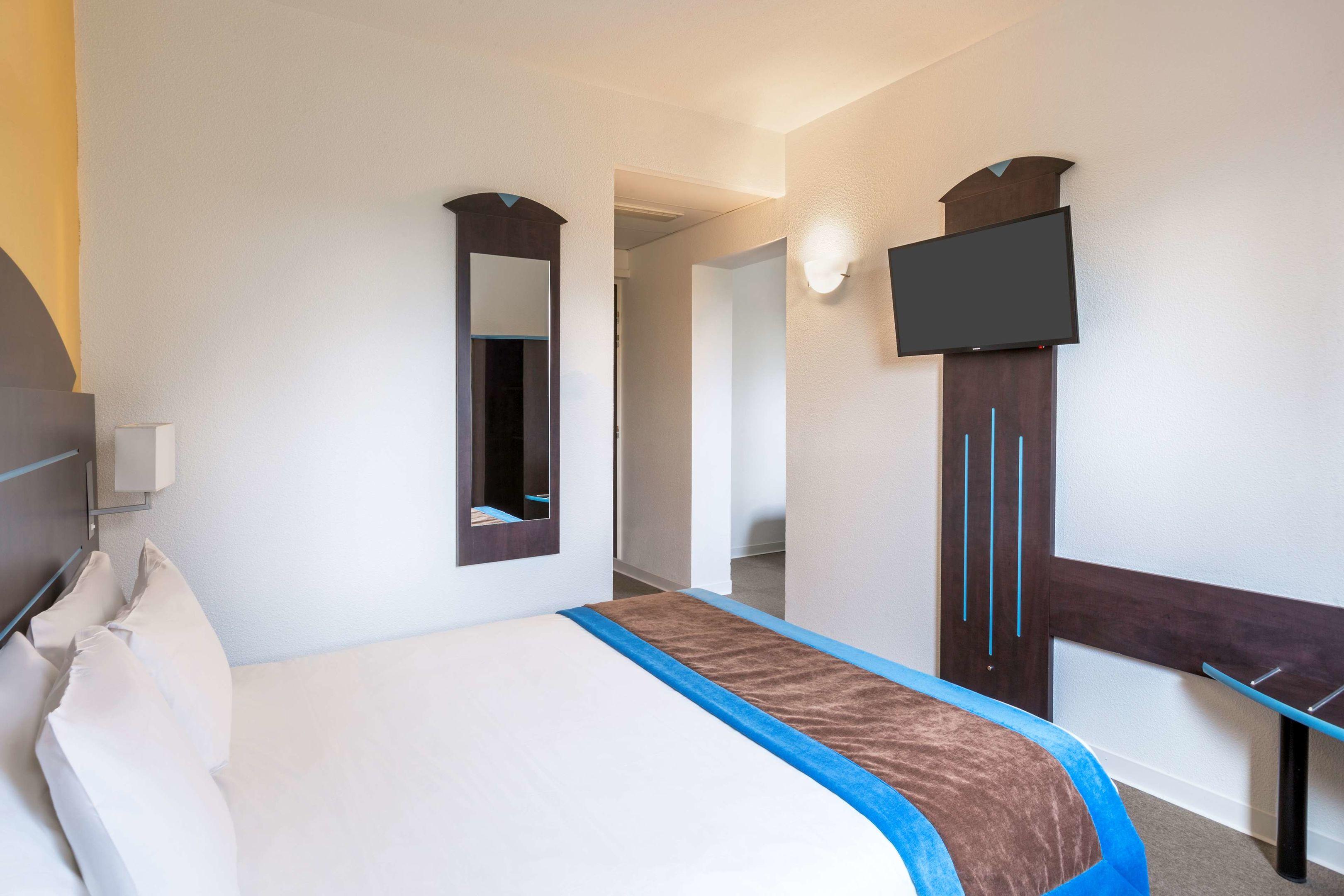 Sure Hotel by Best Western St-Amand-les-Eaux — photo 4