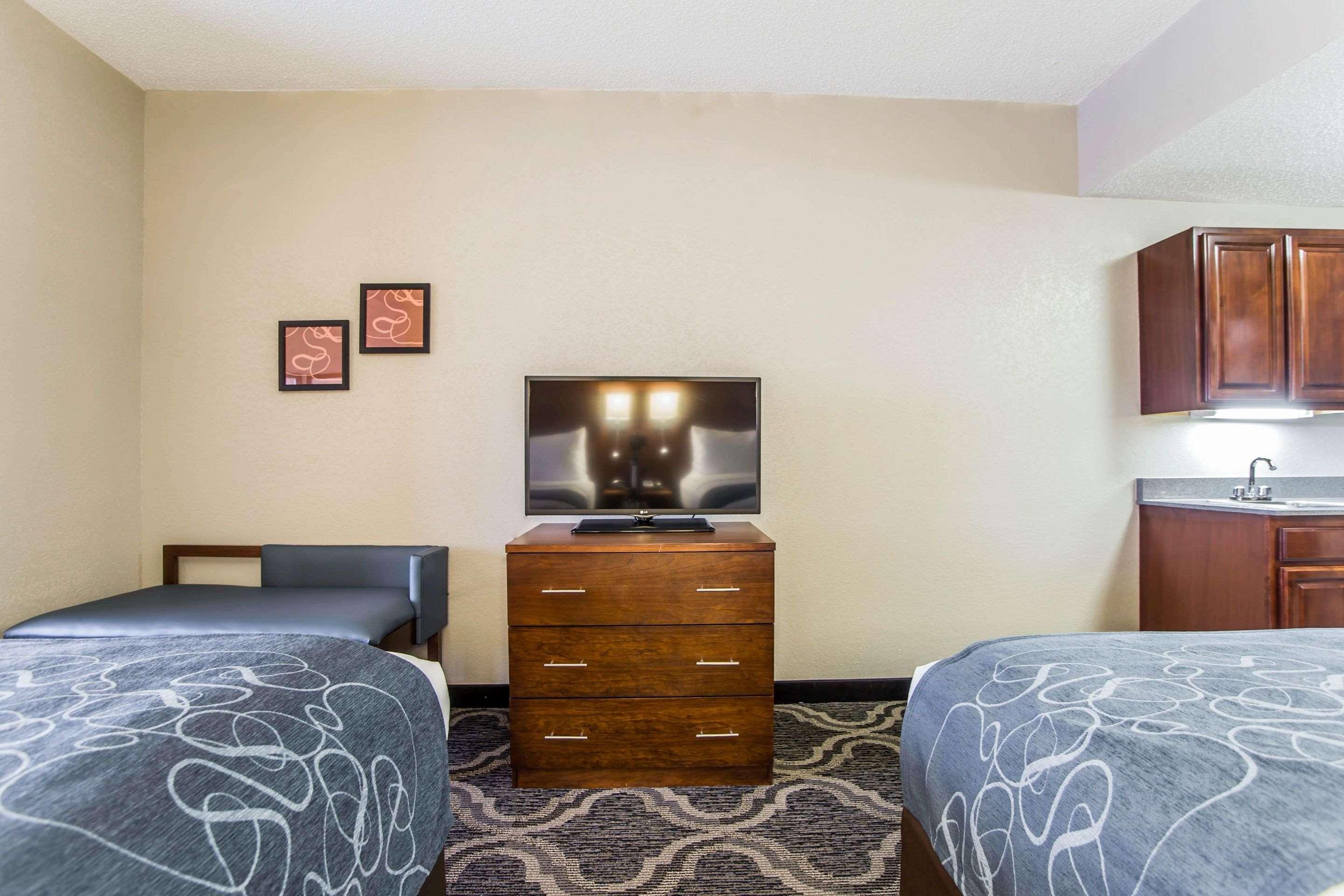 Comfort Suites Pineville - Ballantyne Area — photo 4