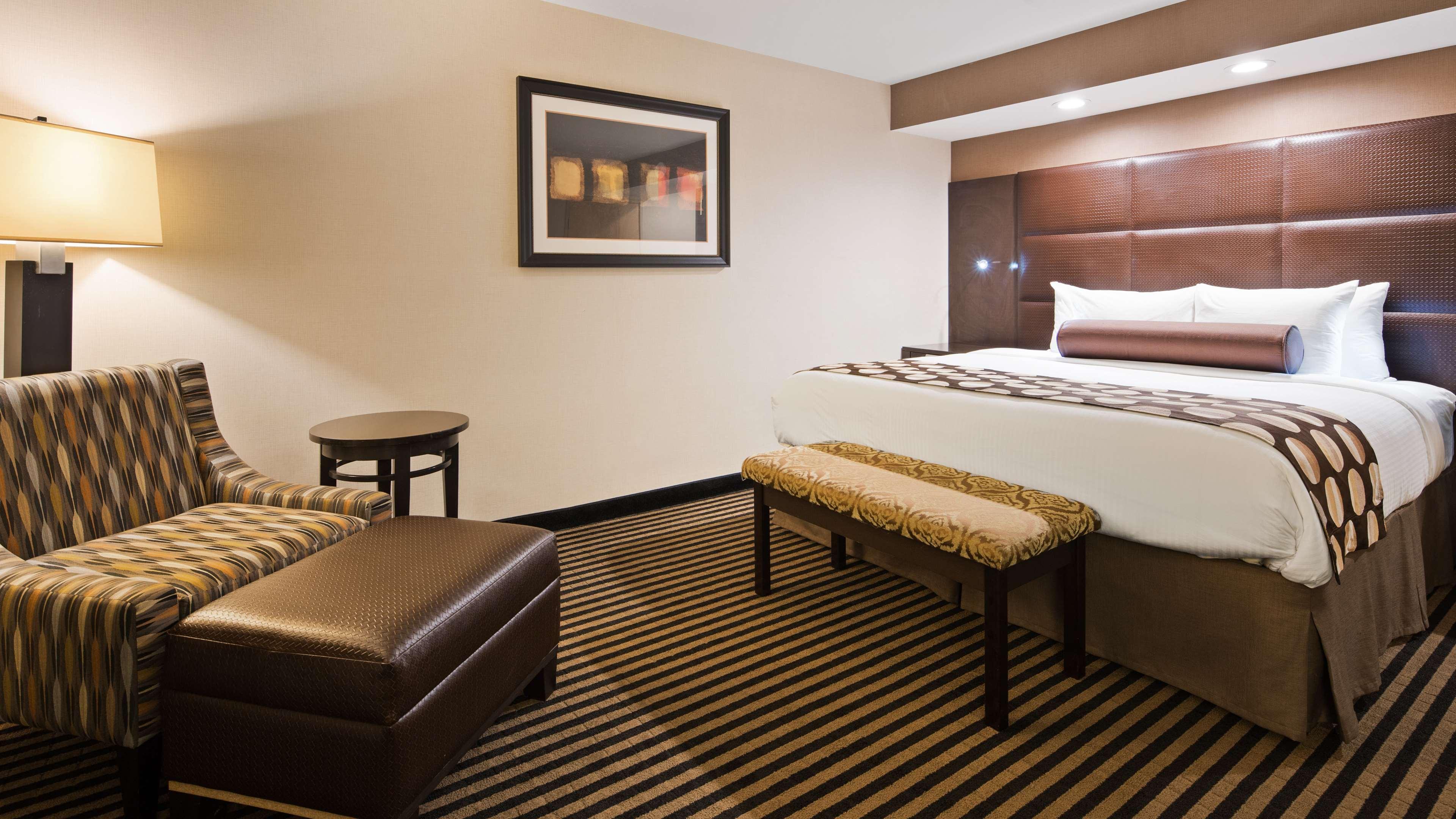 Best Western Plus Atrea Airport Inn & Suites — photo 5