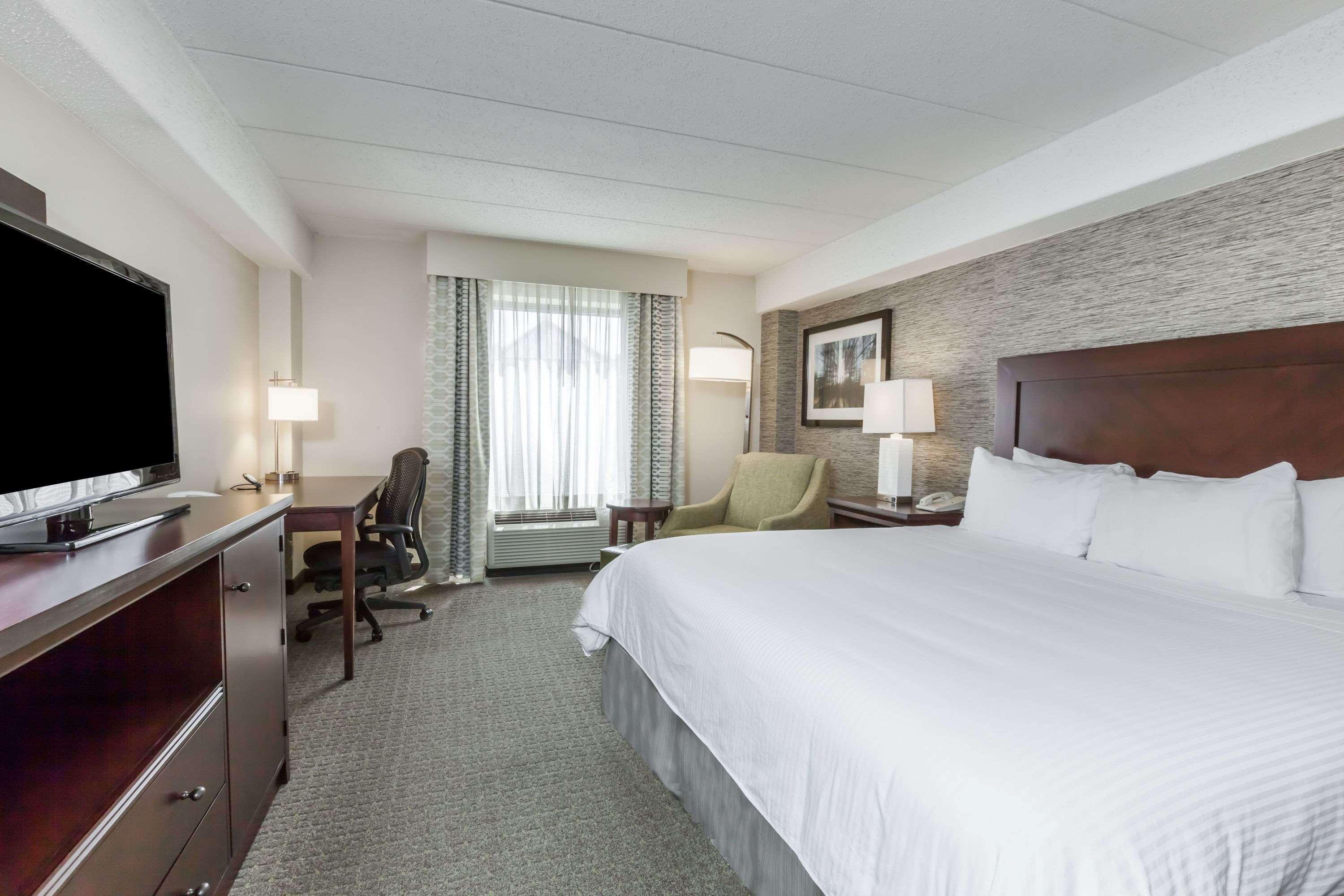 Wyndham Pittsburgh University Center — photo 3