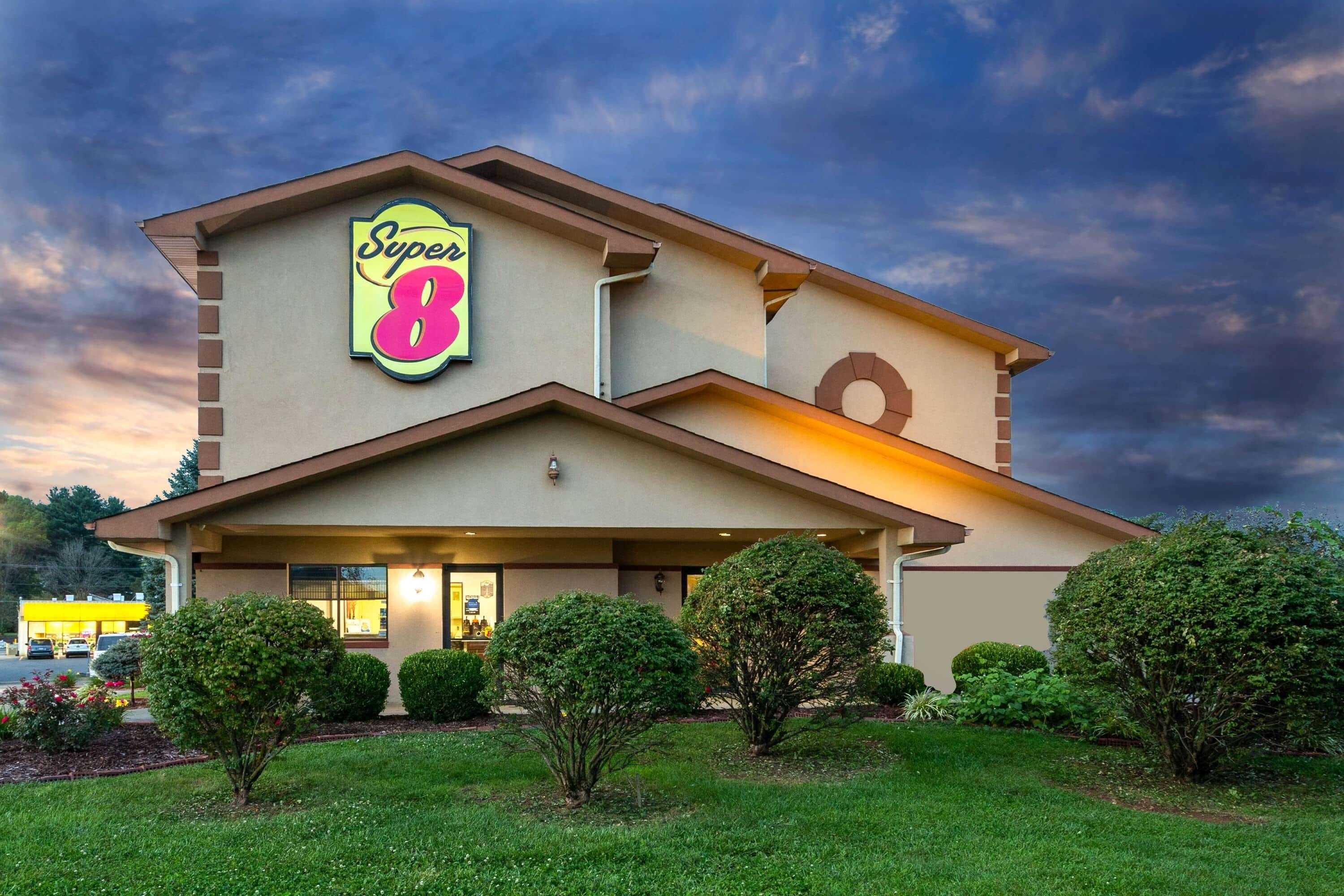 Super 8 by Wyndham Abingdon VA — photo 4
