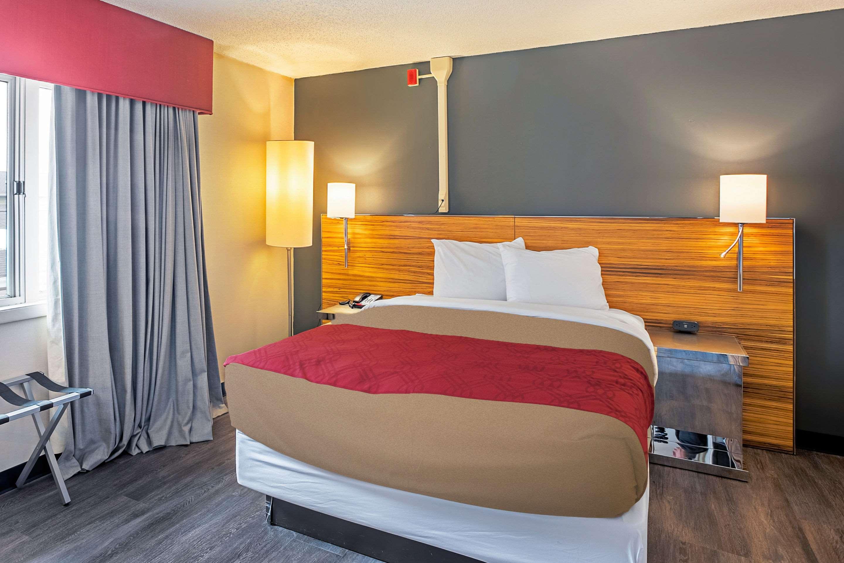 Econo Lodge — photo 4