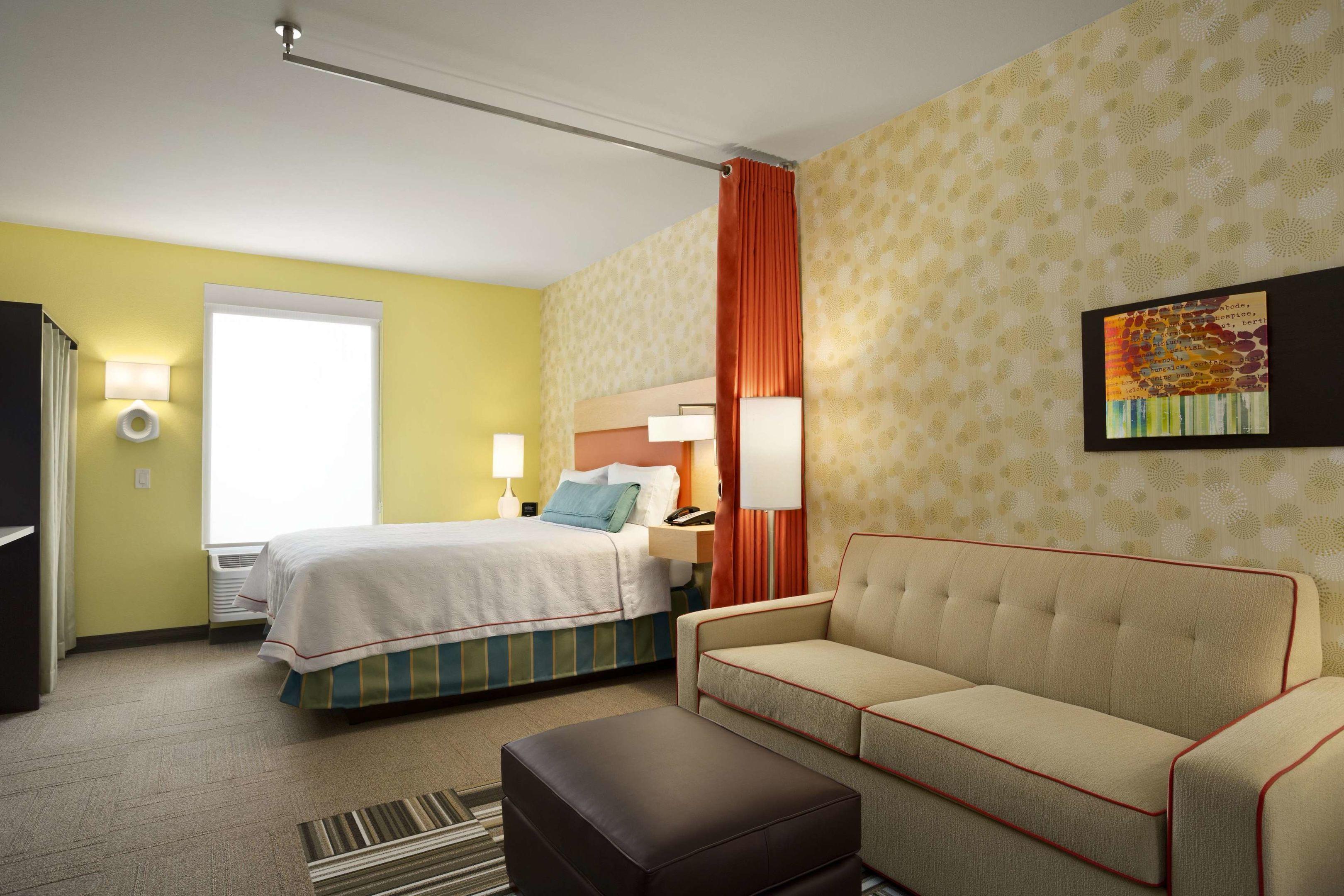 Home2 Suites by Hilton Greensboro Airport — photo 4