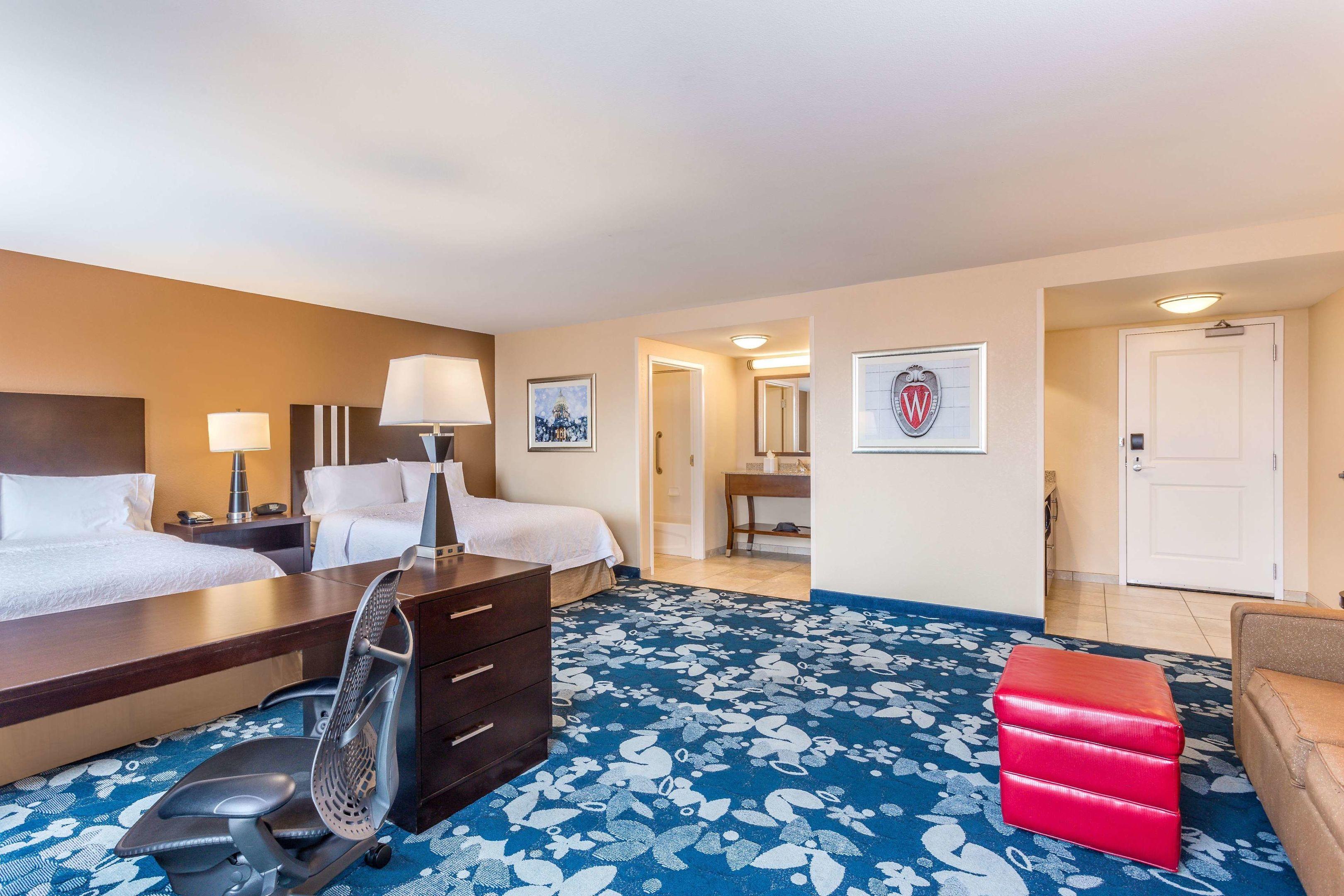 Hampton Inn & Suites Madison / Downtown — photo 5