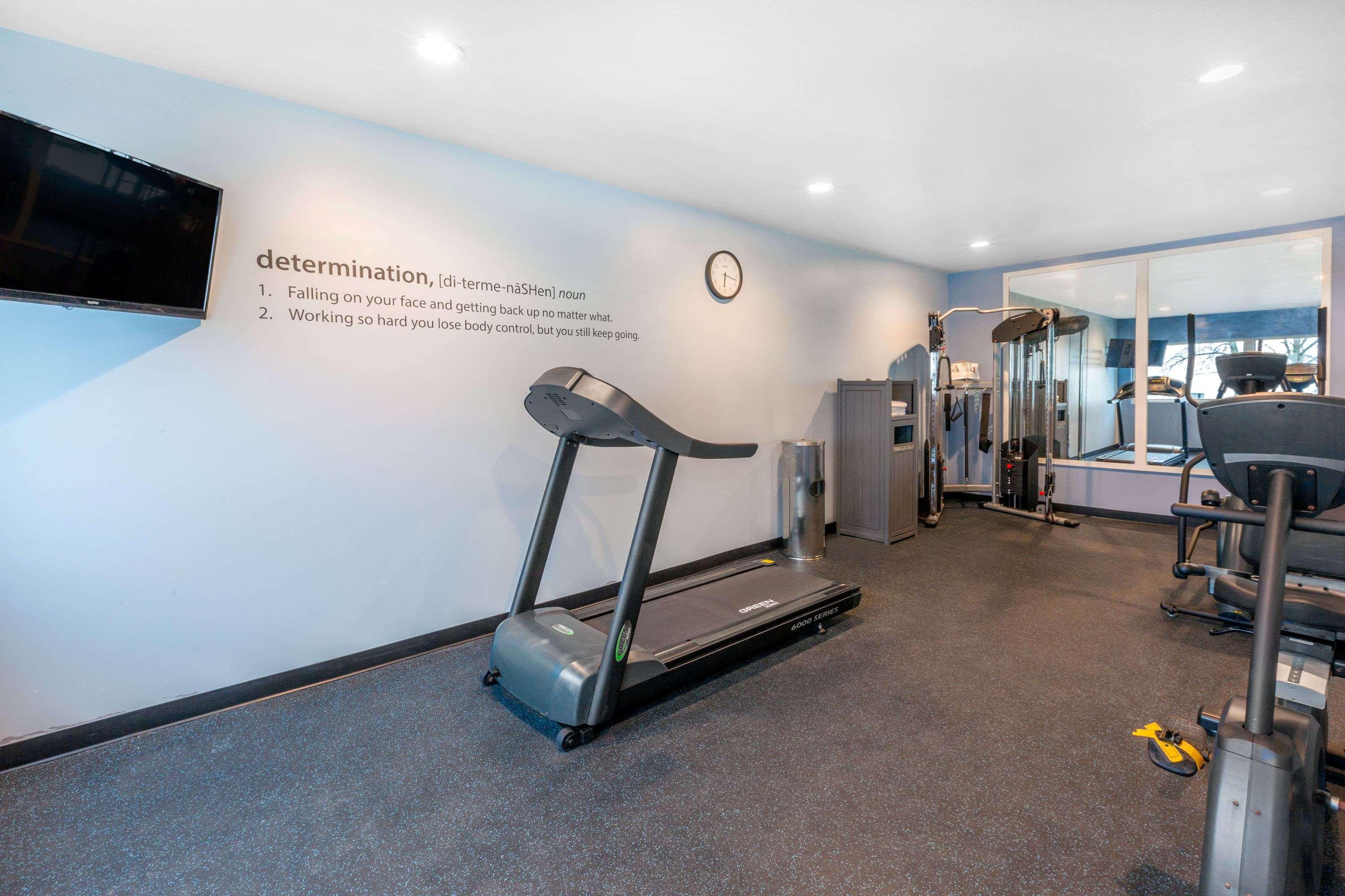 Baymont by Wyndham St. Ignace Lakefront — photo 5