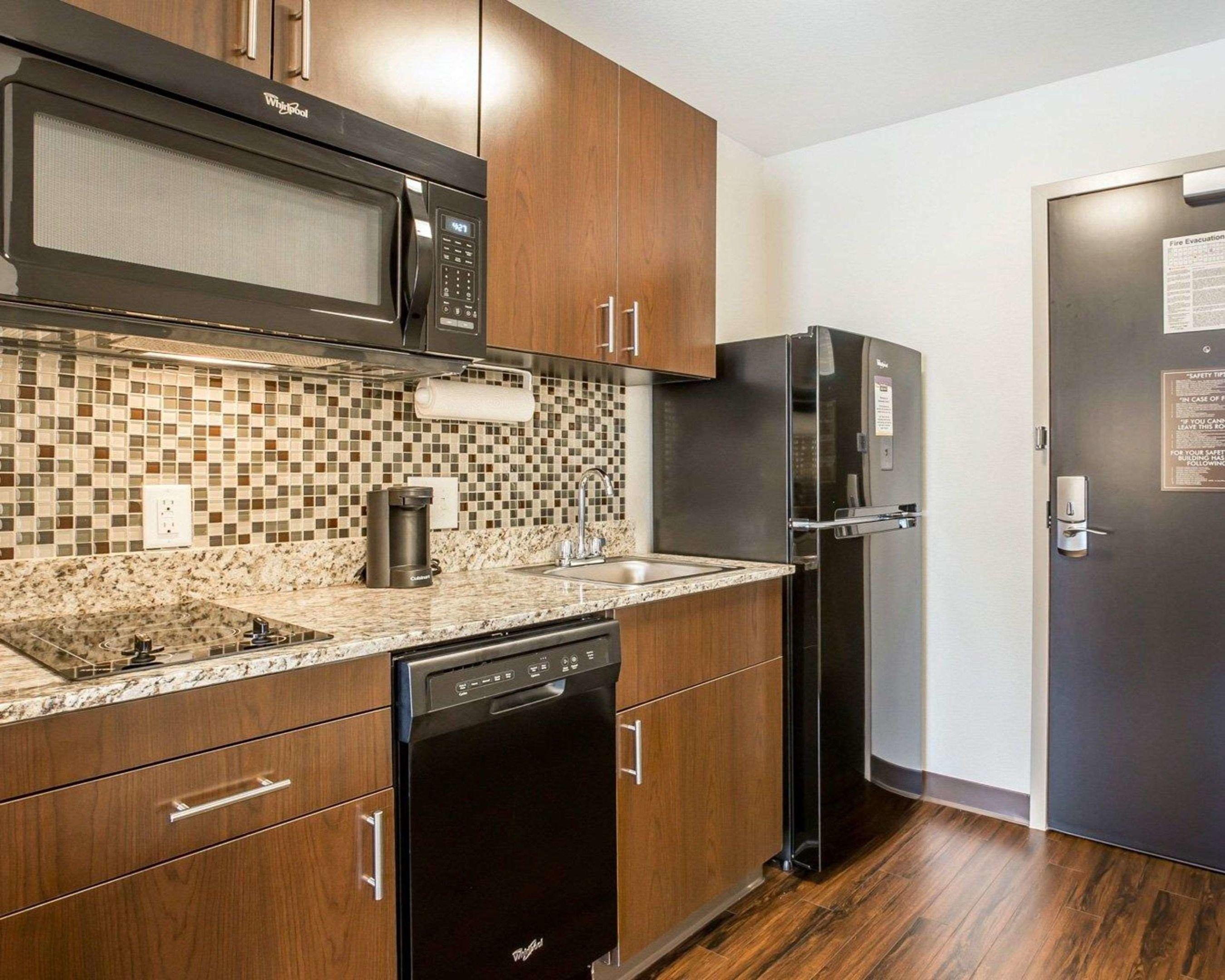 MainStay Suites Cartersville - Emerson Lake Point — photo 5