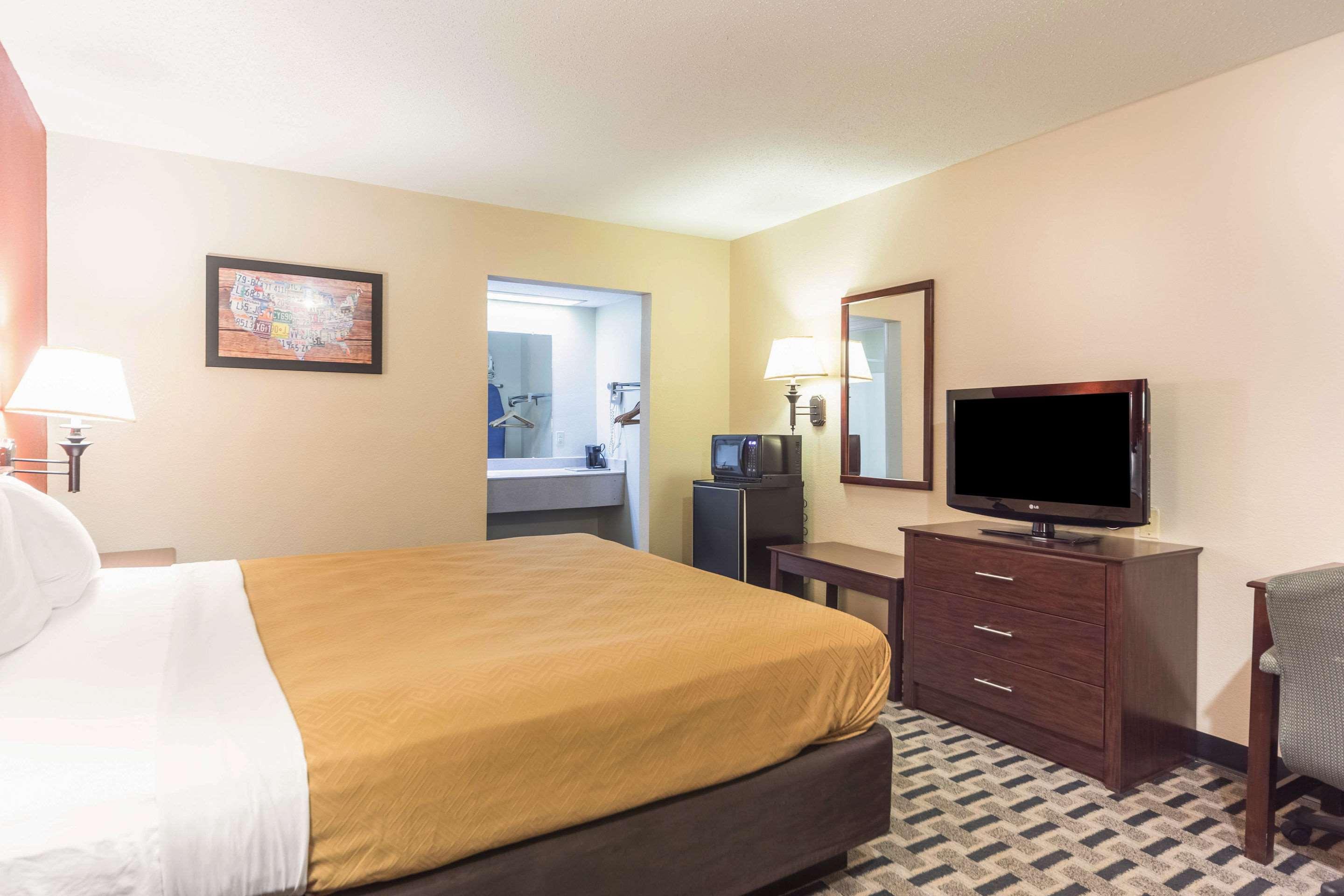 Econo Lodge Laurel — photo 4