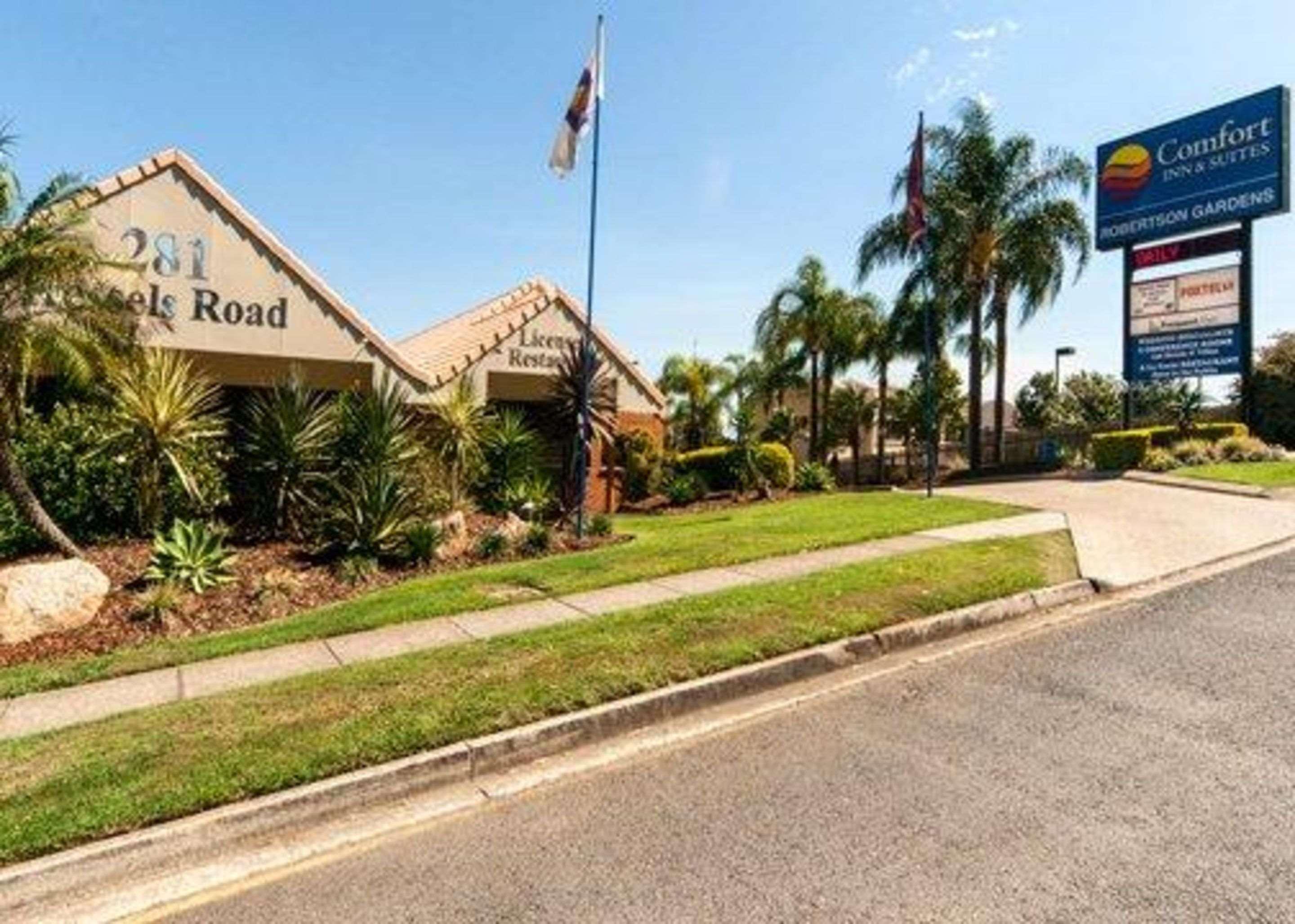 Comfort Inn & Suites Robertson Gardens — photo 4