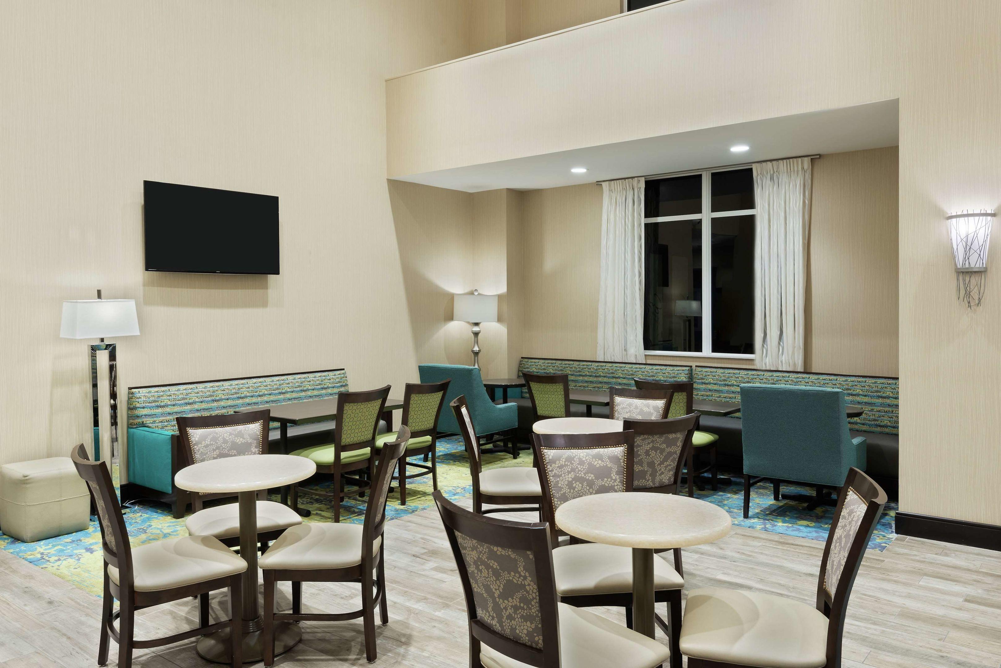 Hampton Inn & Suites Clearwater Beach — photo 5
