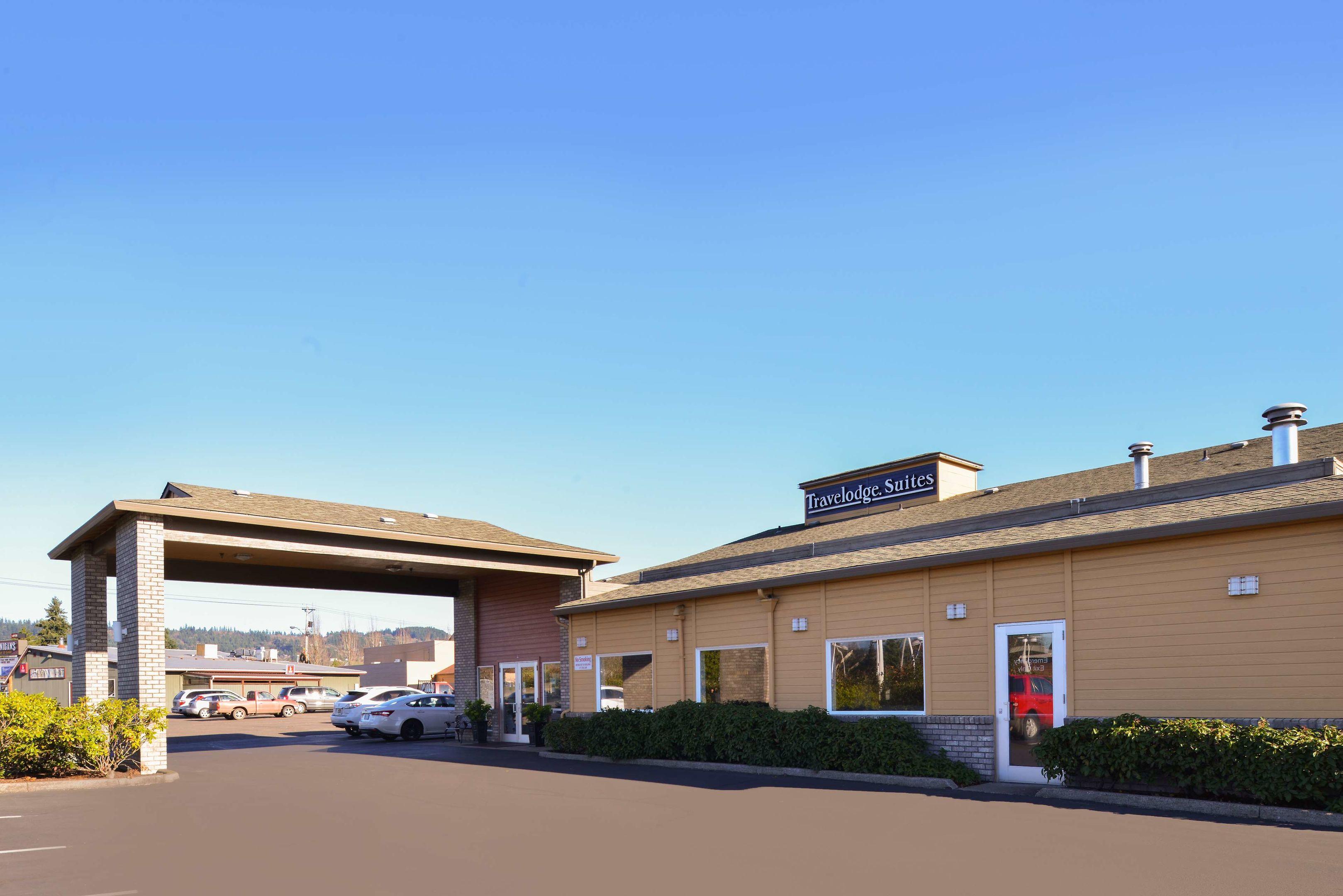 Travelodge Suites by Wyndham Newberg — photo 4
