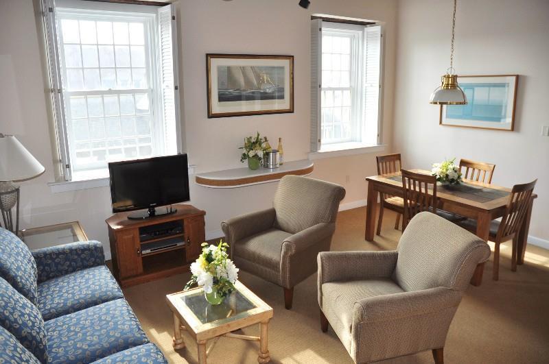 Newport Bay Club & Hotel — photo 5