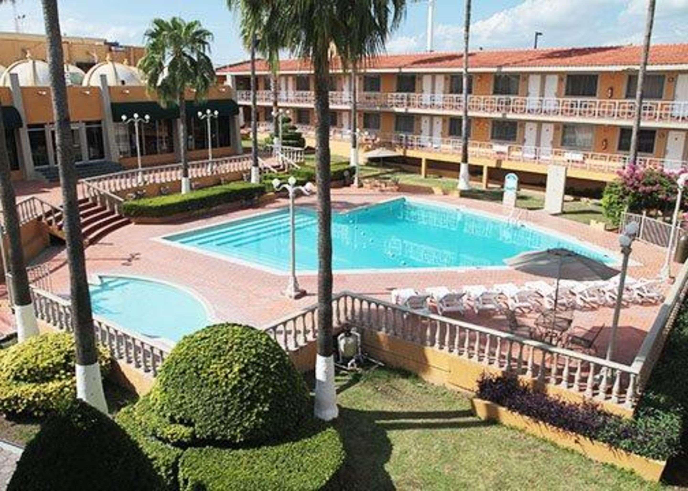 Quality Inn Piedras Negras — photo 3