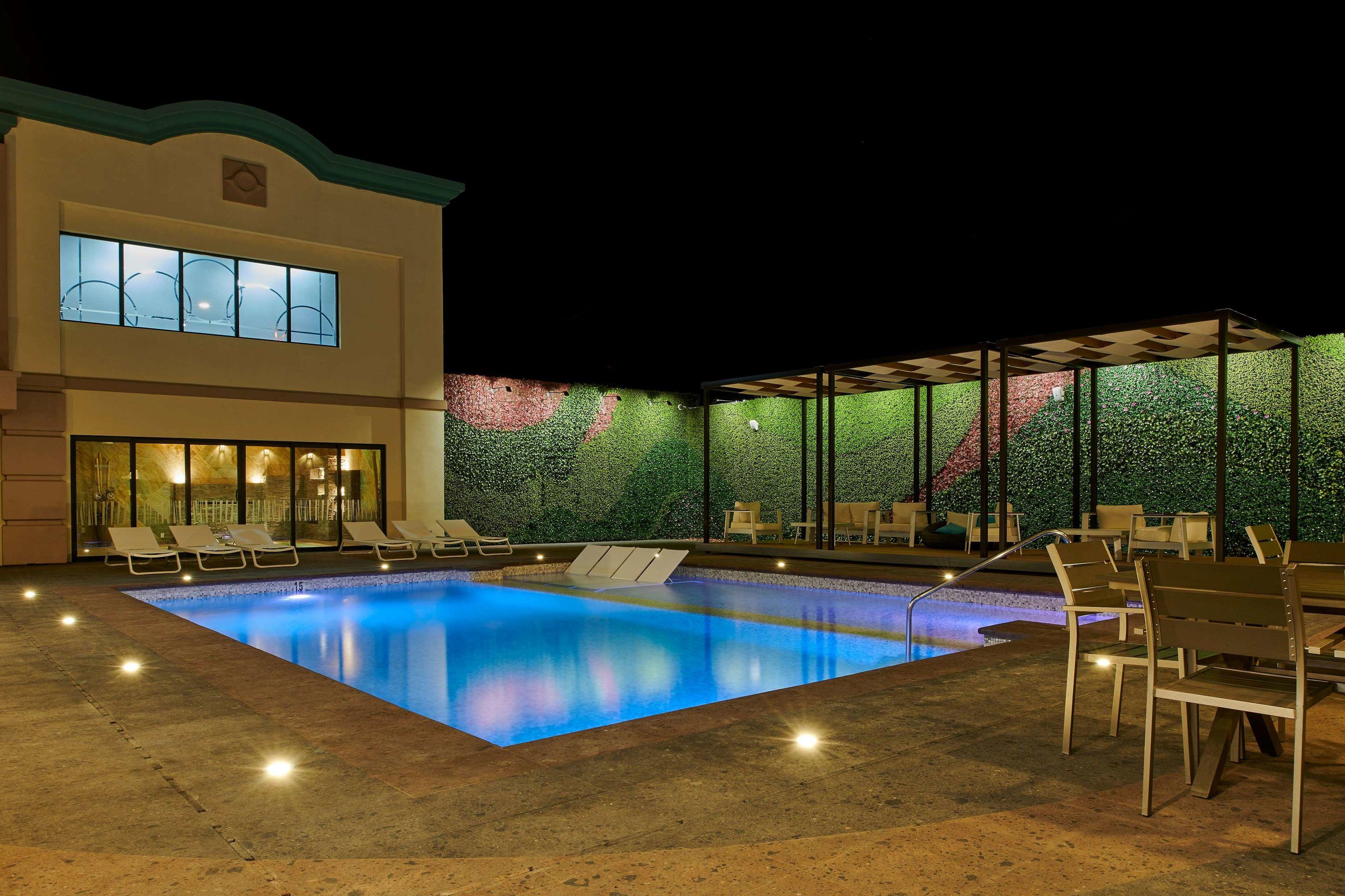 Wingate by Wyndham Chihuahua — photo 3