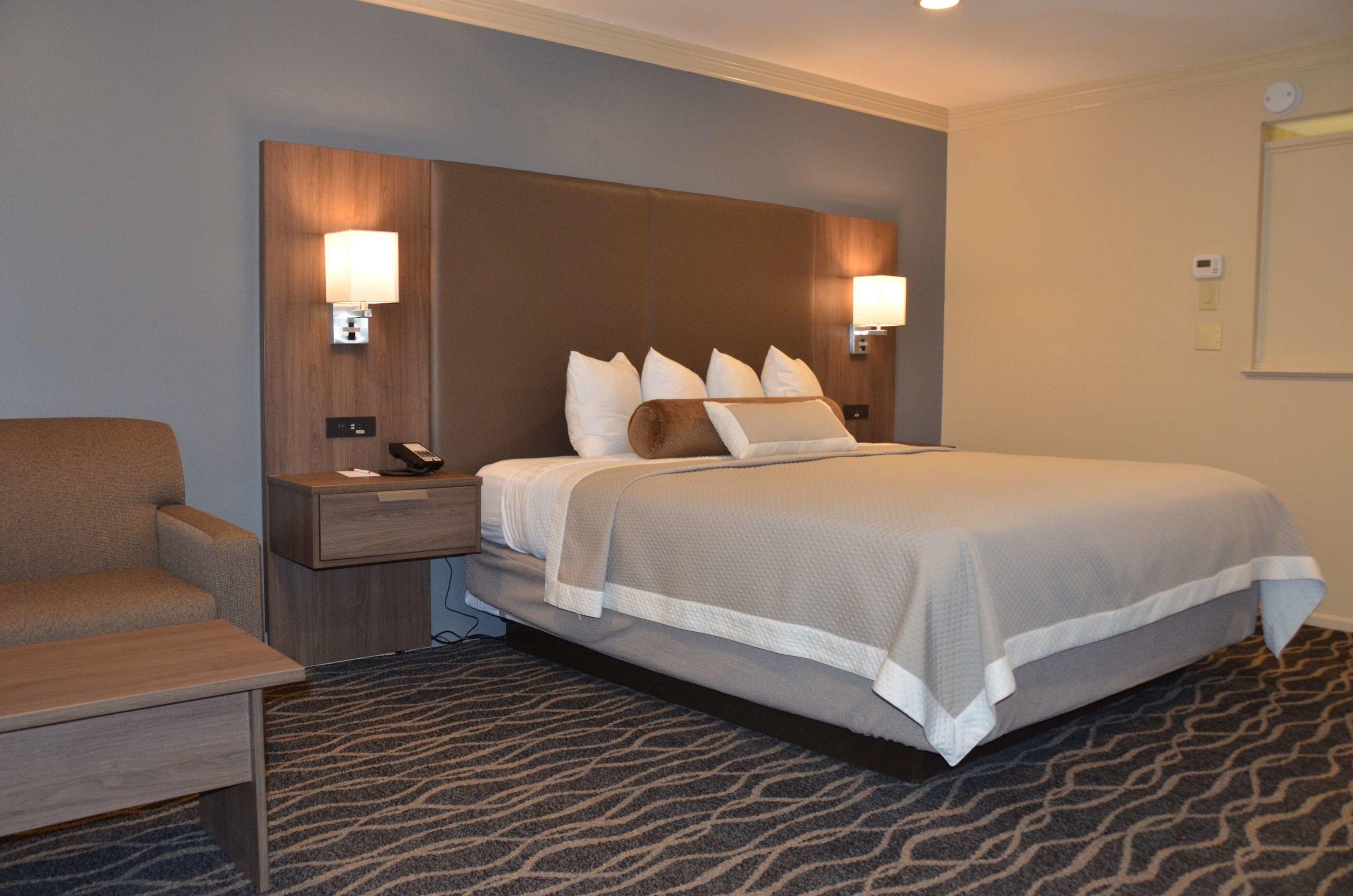 Best Western Plus Hill House — photo 4