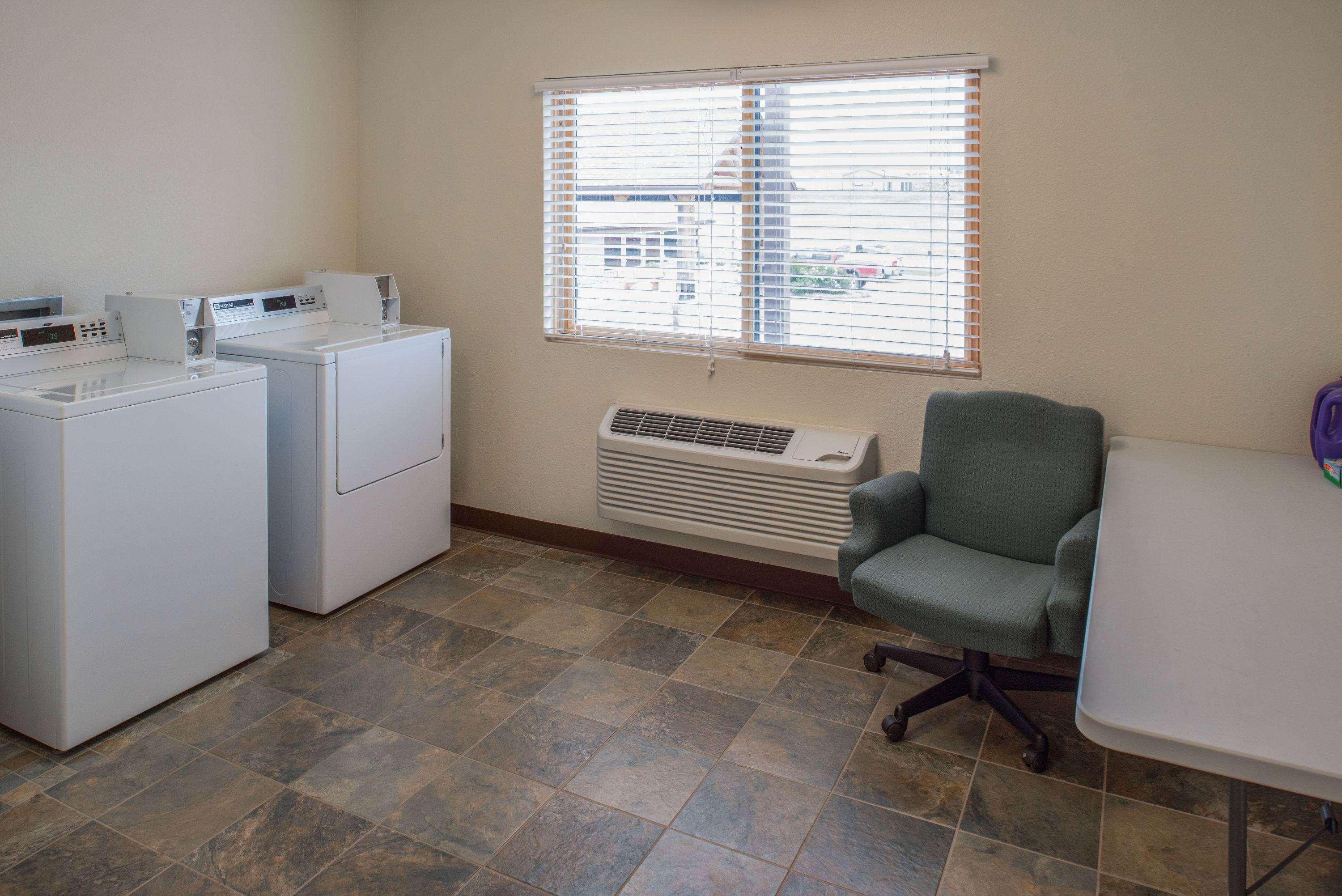 AmericInn Lodge & Suites Belle Fourche — photo 5