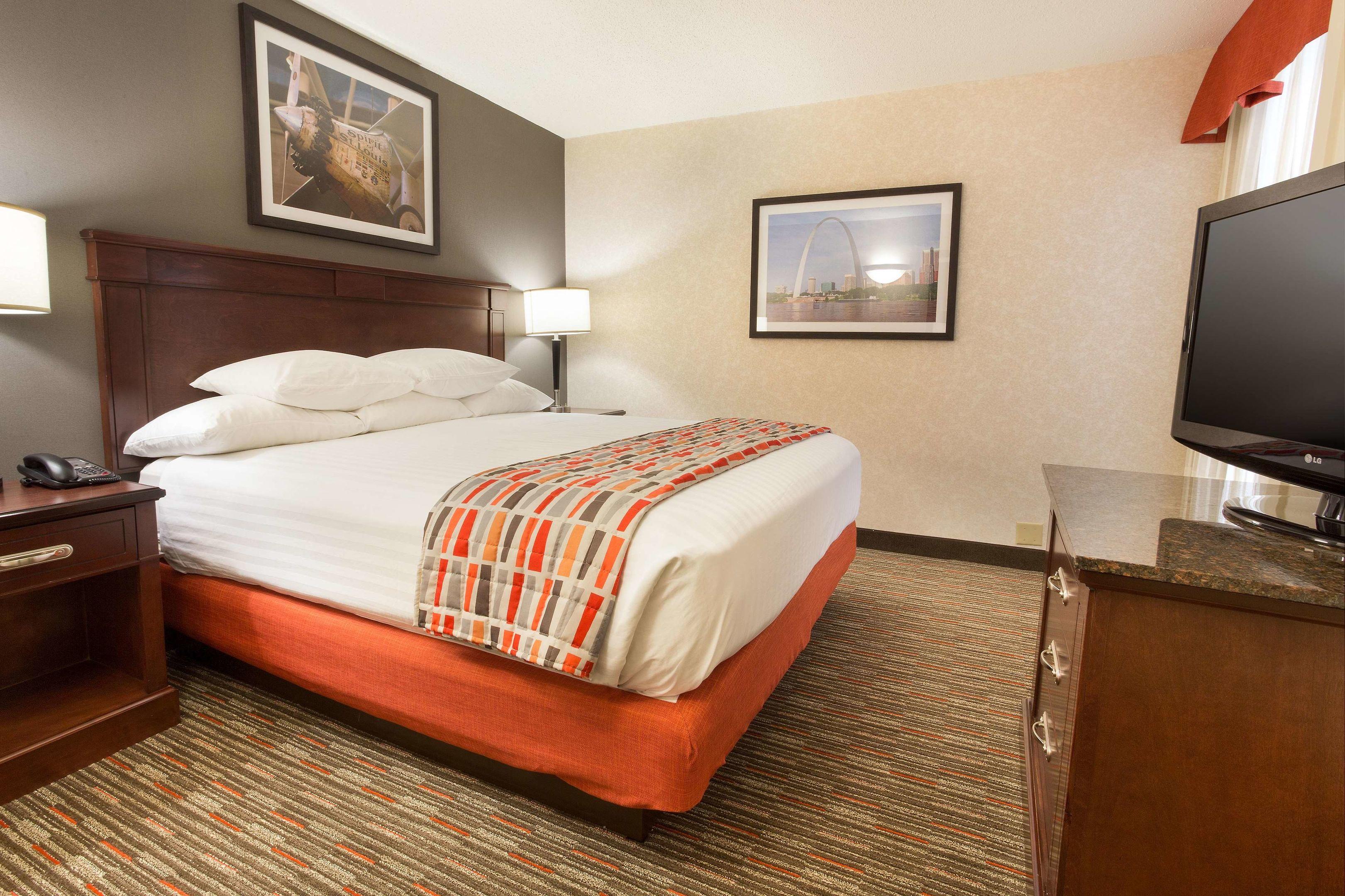 Drury Inn & Suites St. Louis Airport — photo 5