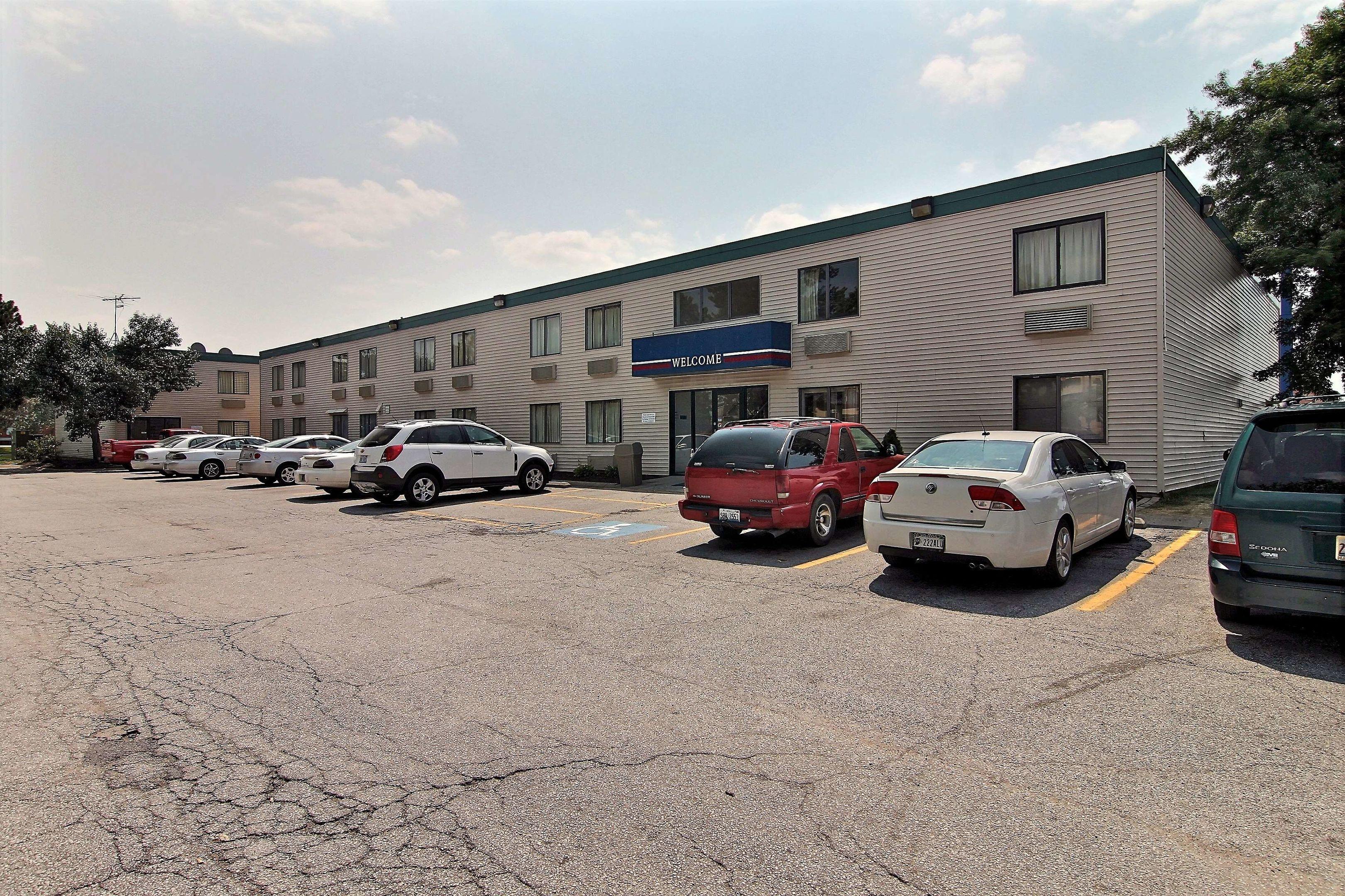 Motel 6 Merrillville — photo 5
