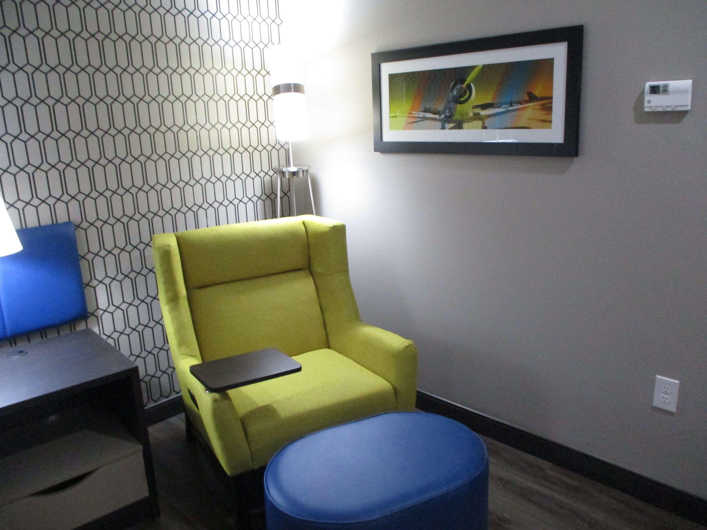 GLo Best Western Enid OK Downtown/Convention Center Hotel — photo 4