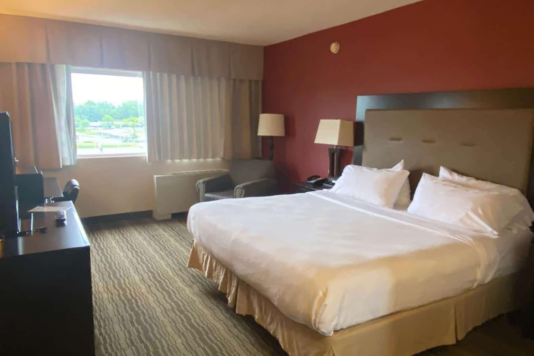 Ramada by Wyndham Liverpool/Syracuse — photo 4