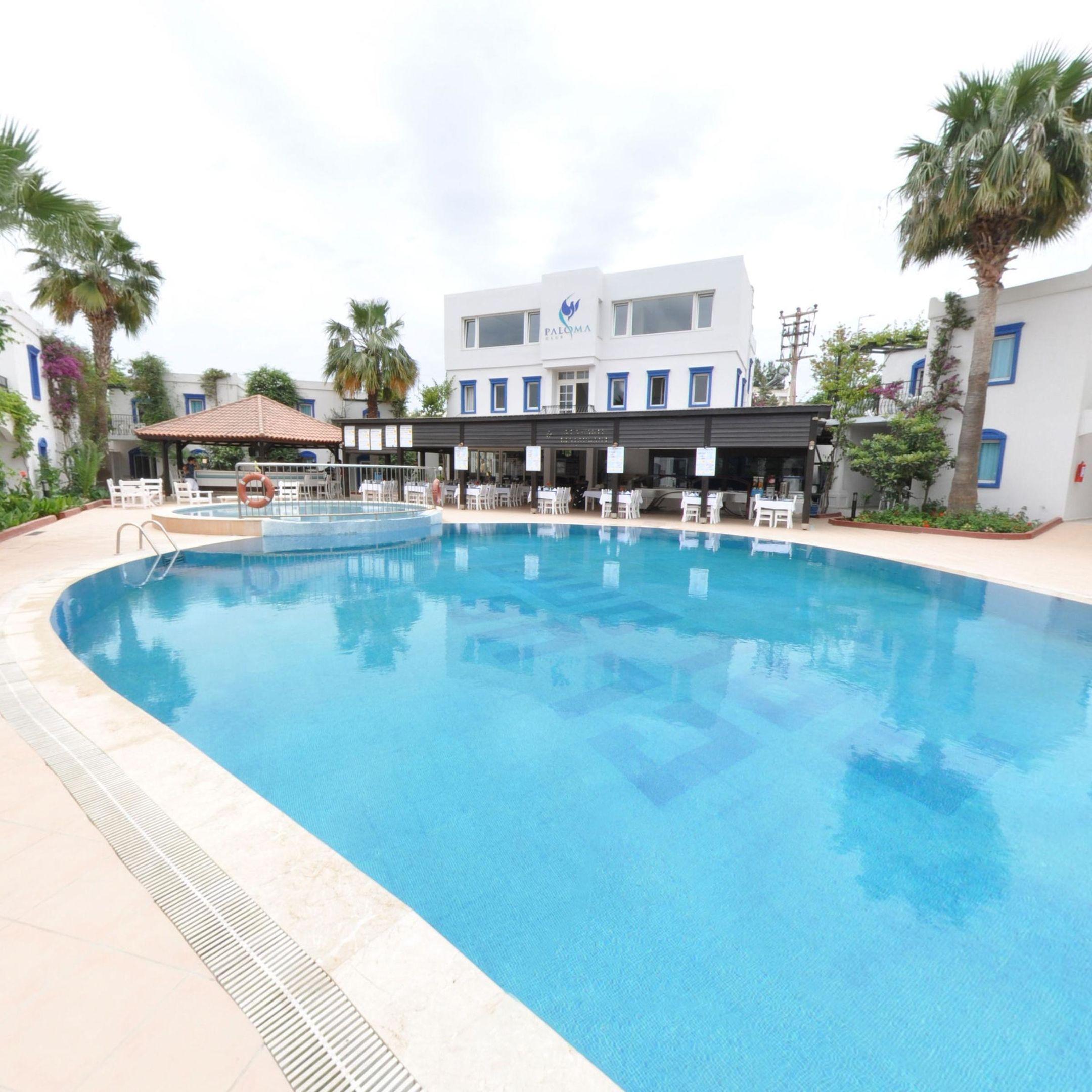 Club Paloma Apartments — photo 5