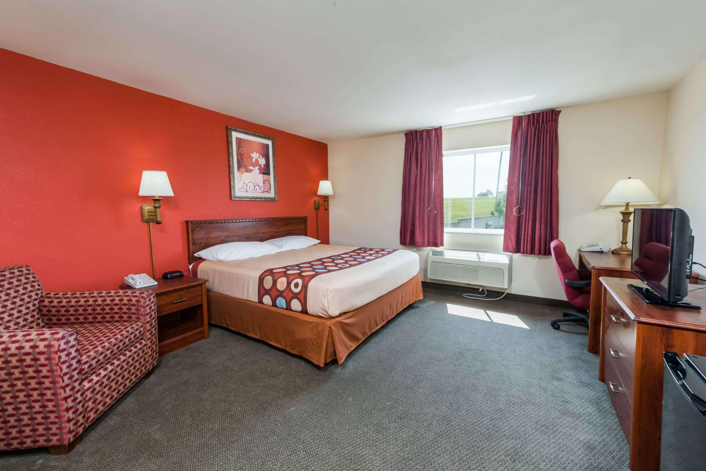 Super 8 by Wyndham St Robert Ft Leonard Wood Area — photo 4