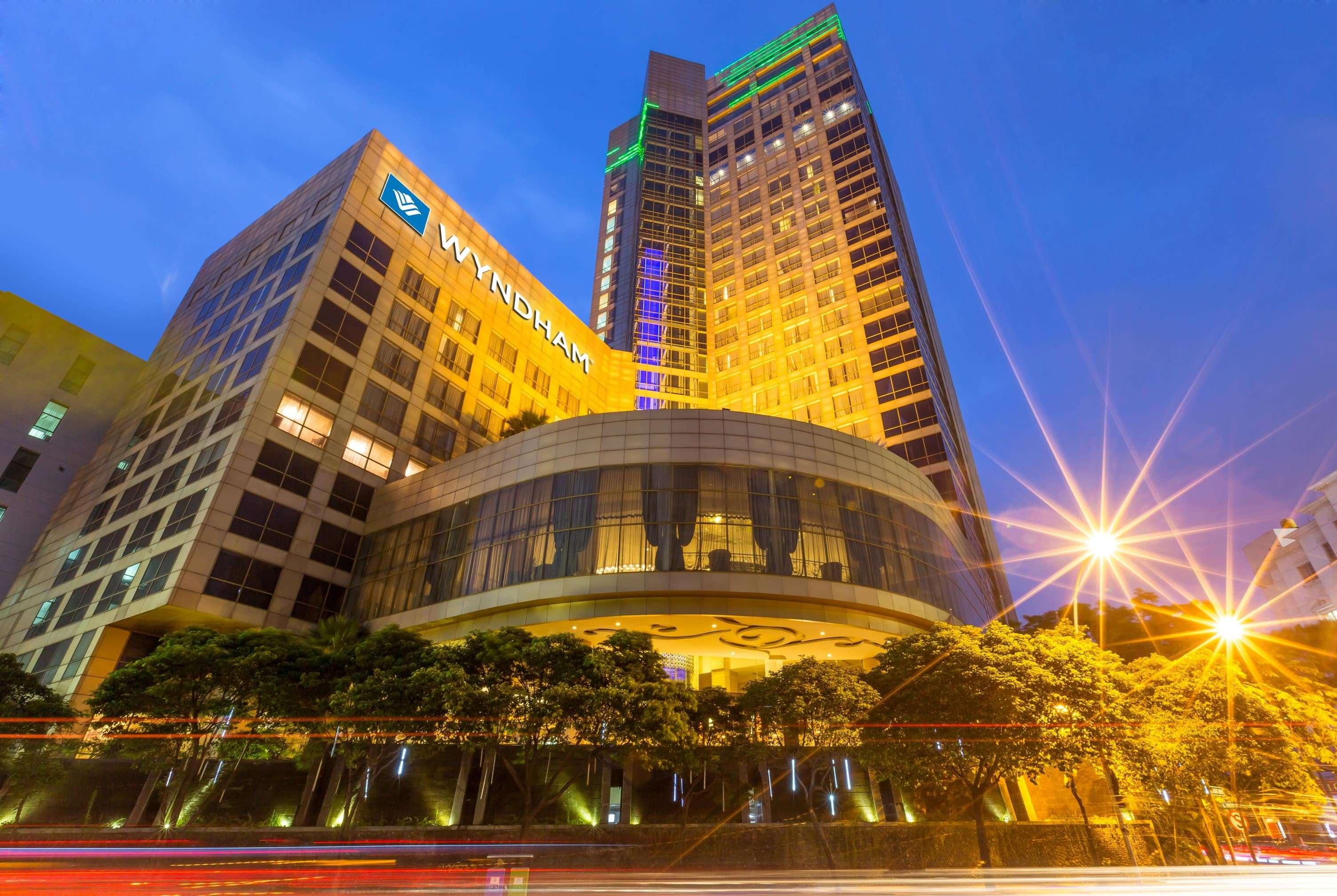 Wyndham Surabaya — photo 1