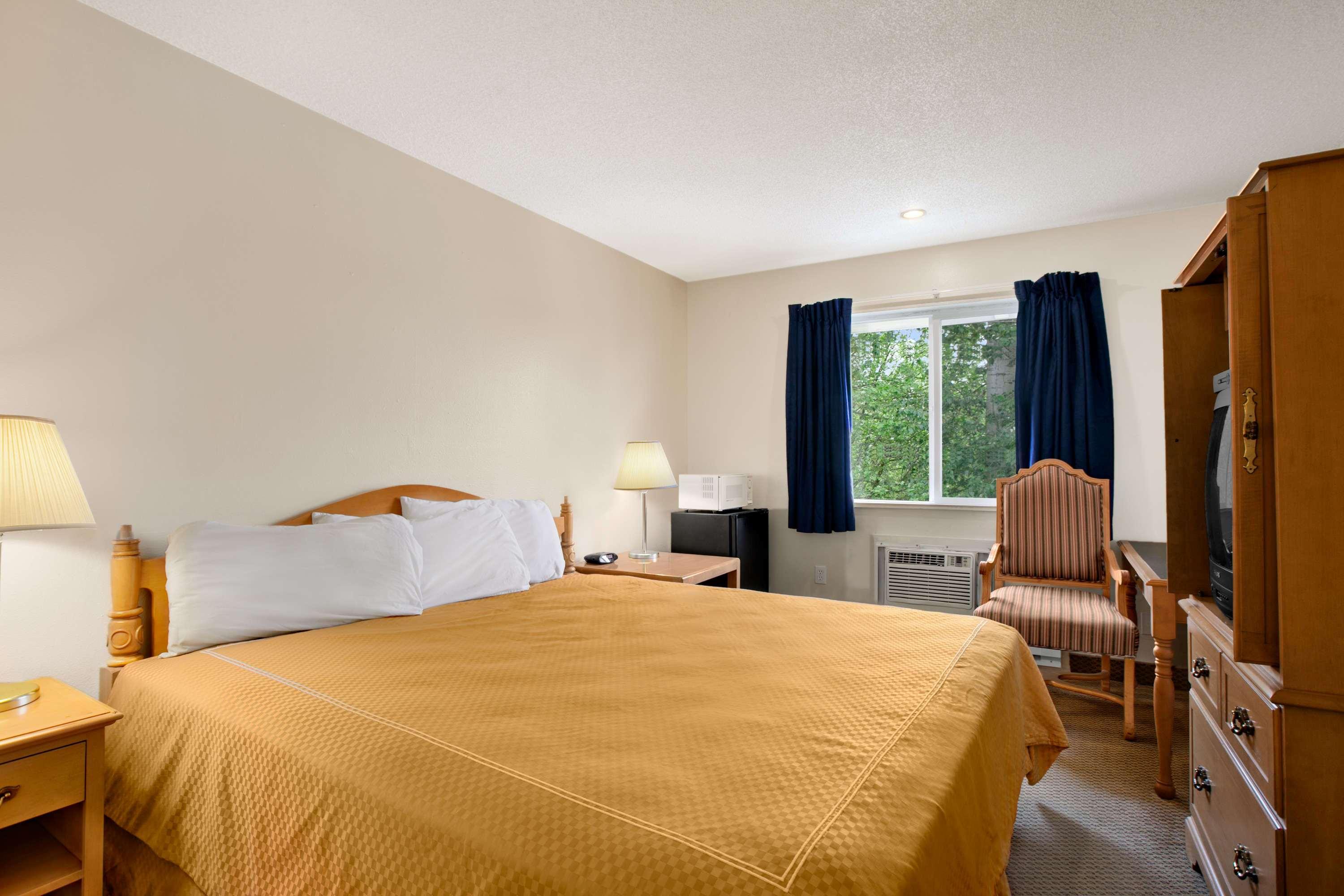 Travelodge by Wyndham Port of Tacoma WA — photo 3